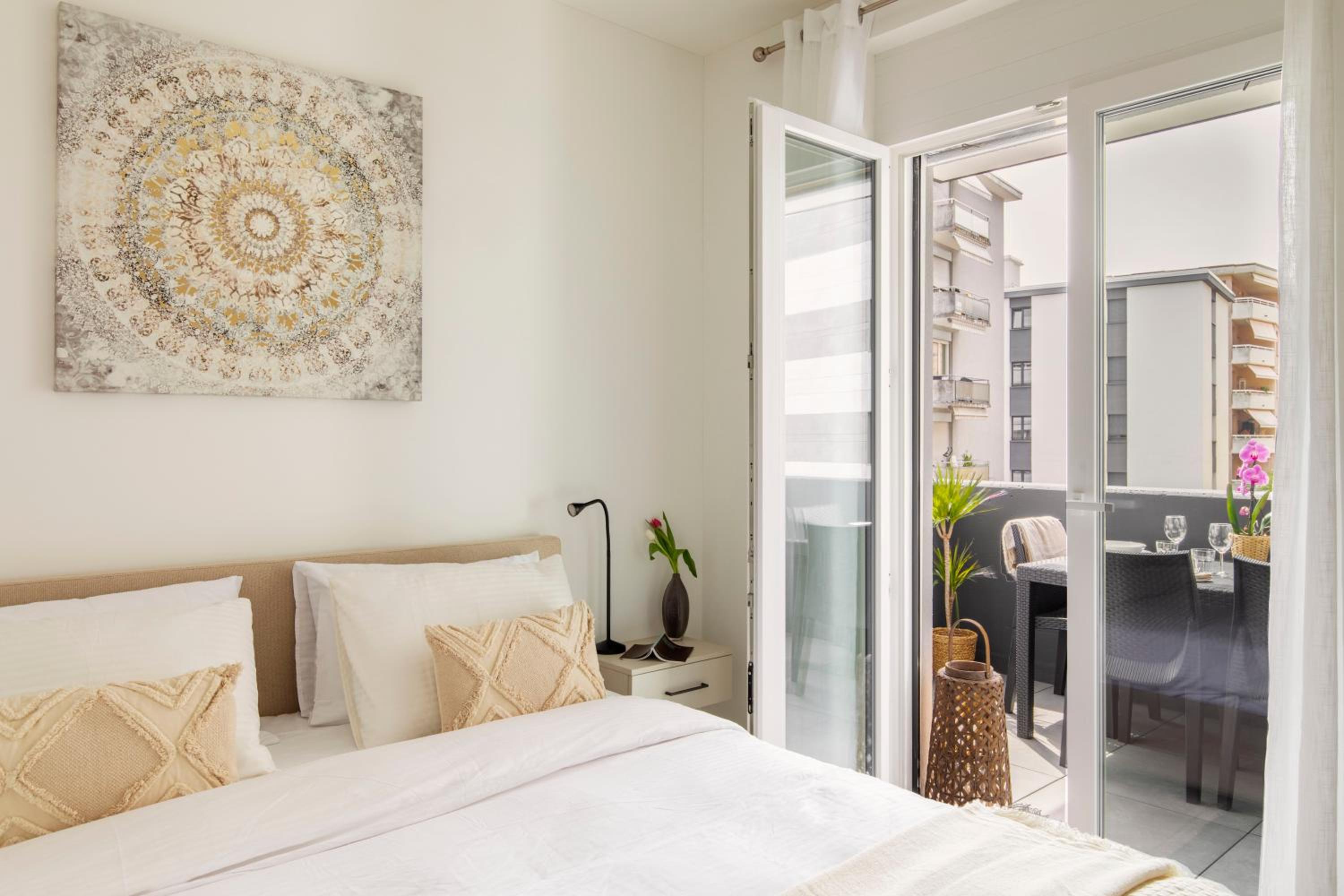 Lugano Superior Suites - Free Parking
