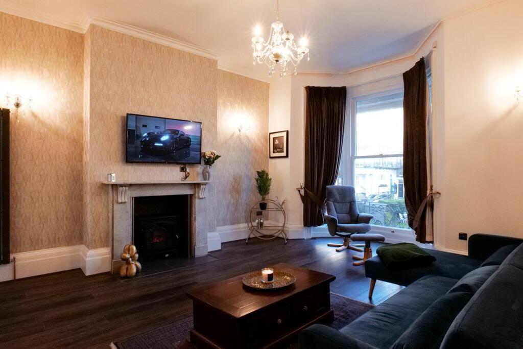 Hyacinth Apartments - Central Luxury Kemptown, Brighton view 5