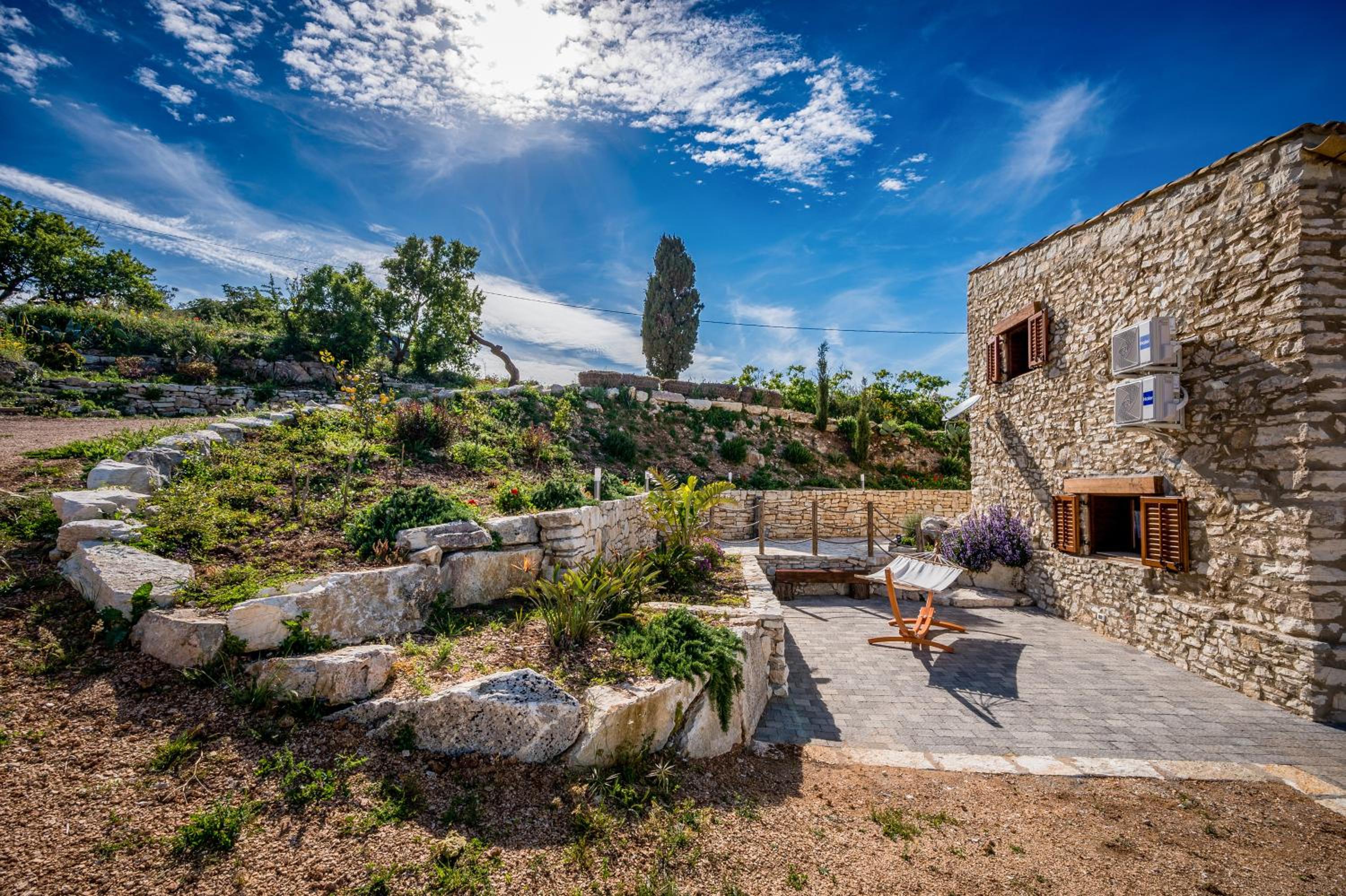 Villa Stone Walls with Jacuzzi