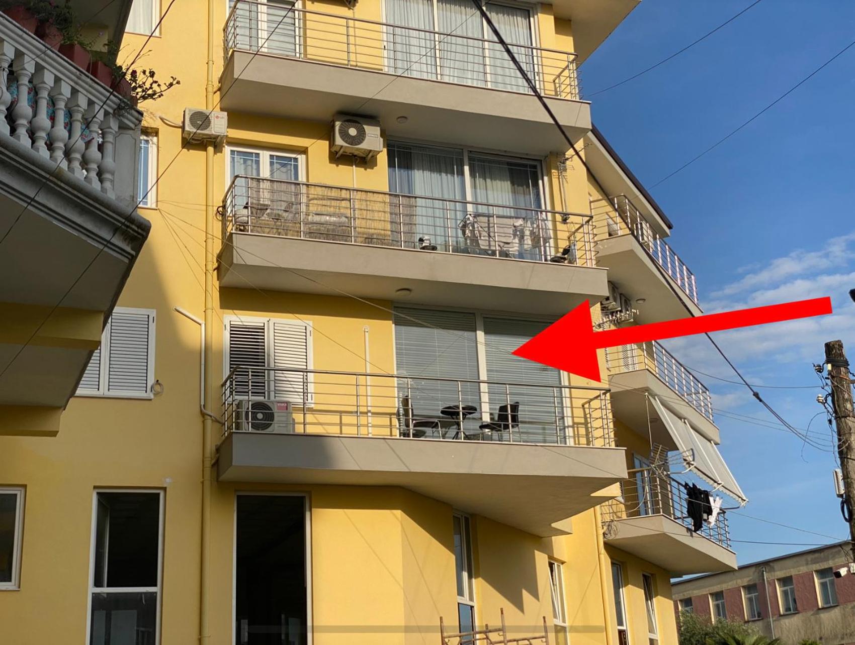 White Luxury photo 2