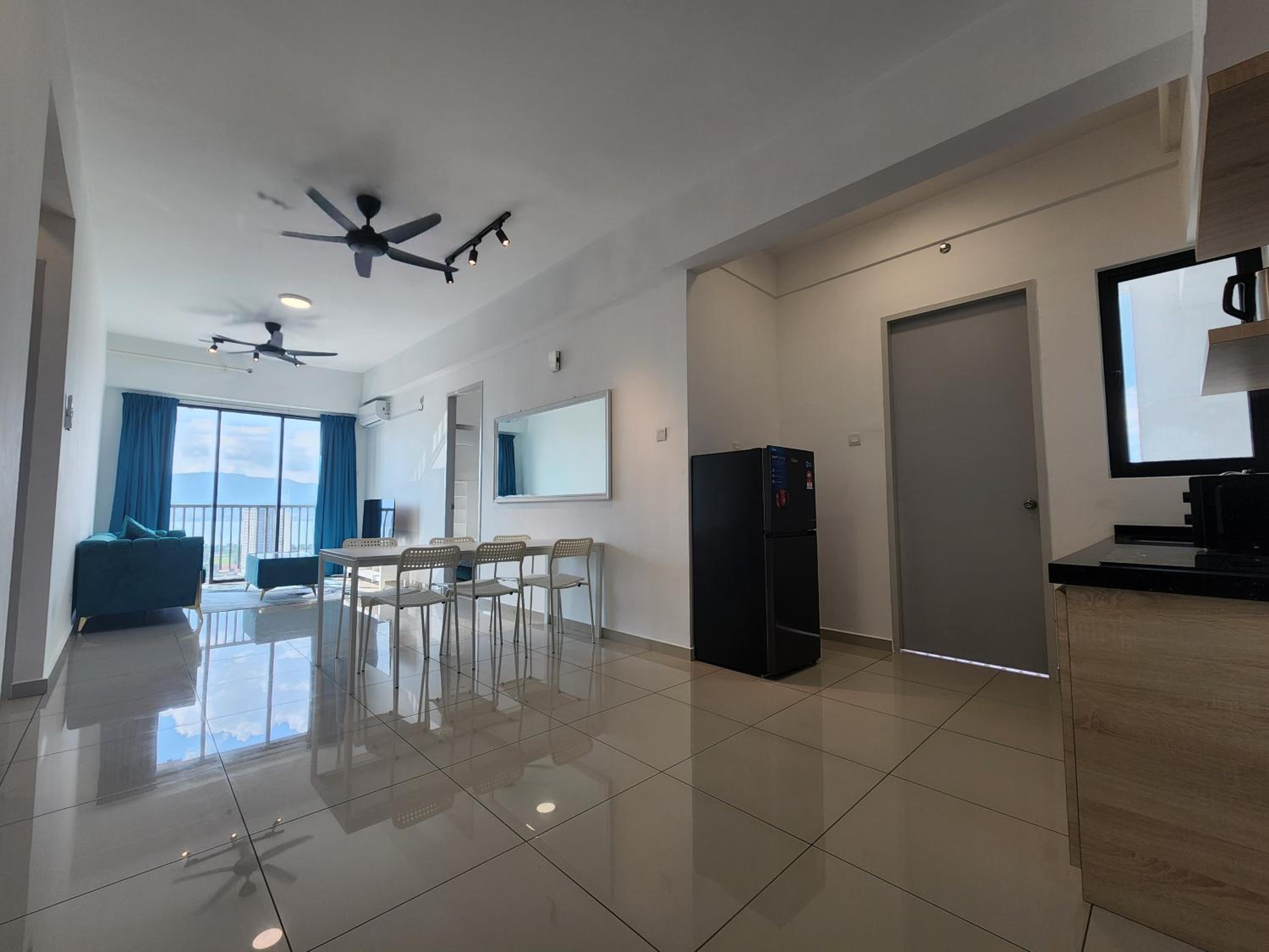 Praicon Executive Suite photo 8