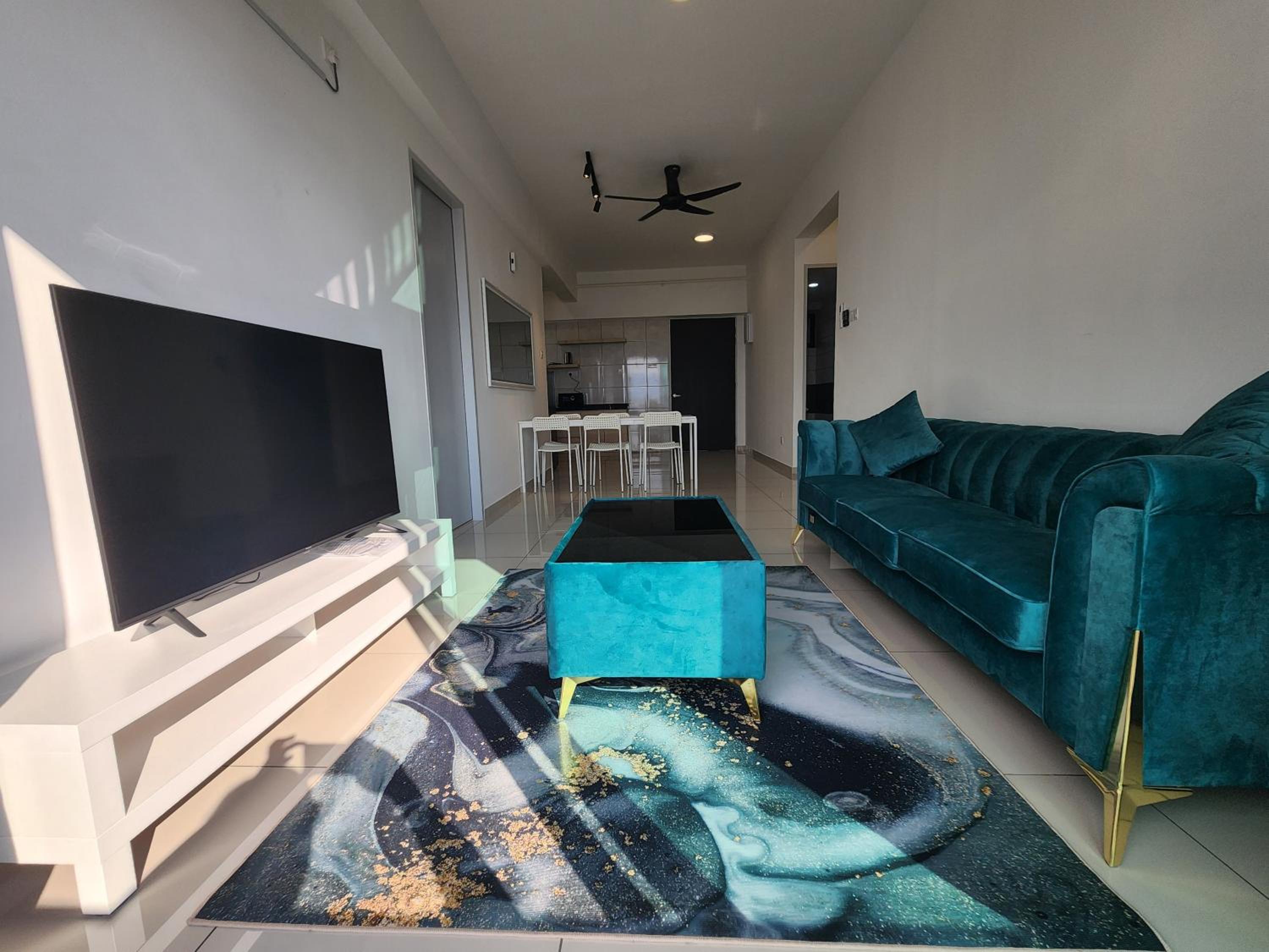 Praicon Executive Suite photo 4
