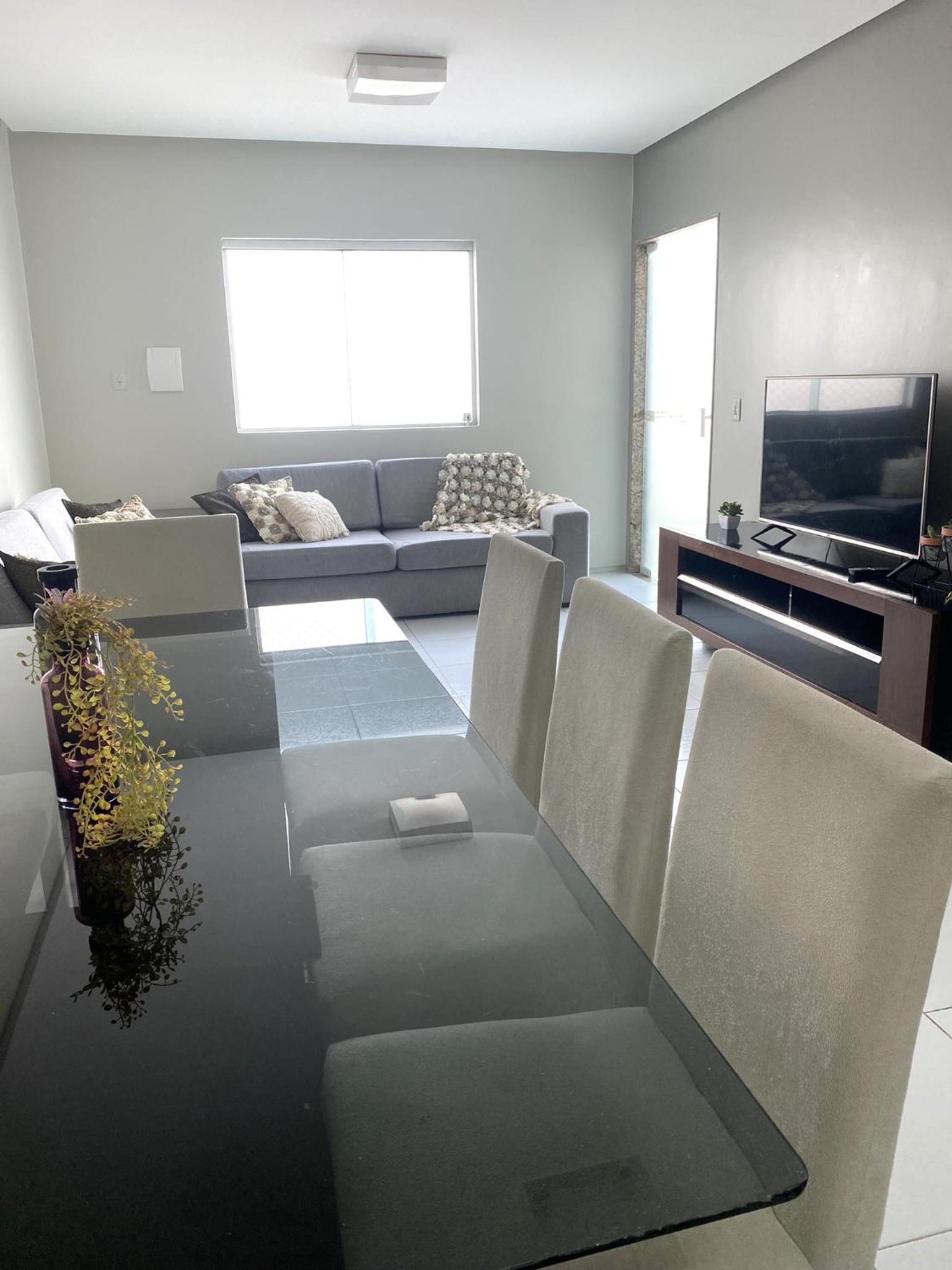 Duplex a 10min PP, com Ar, Internet, Estacionamento - Casa236