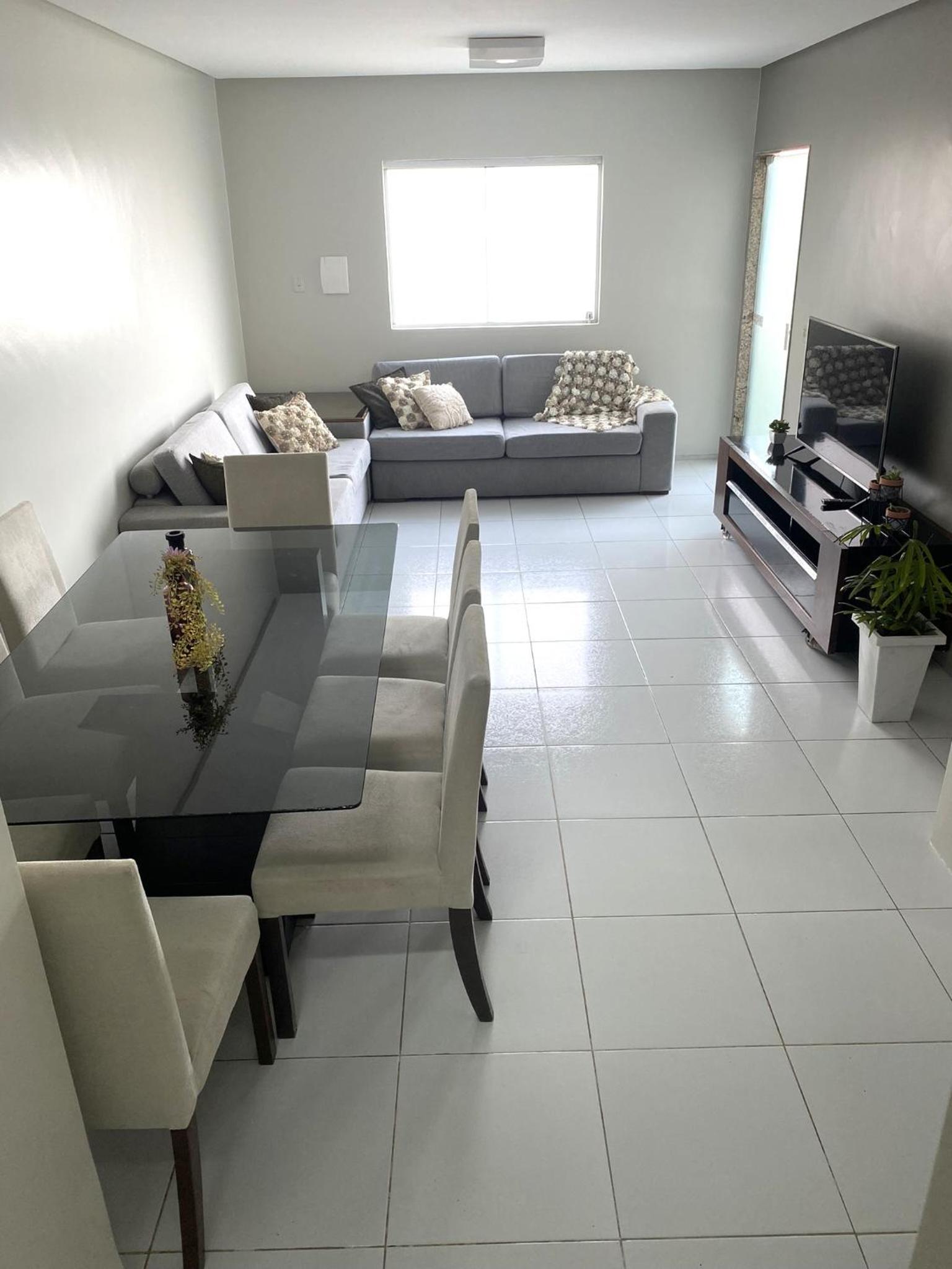 Duplex a 10min PP, com Ar, Internet, Estacionamento - Casa236
