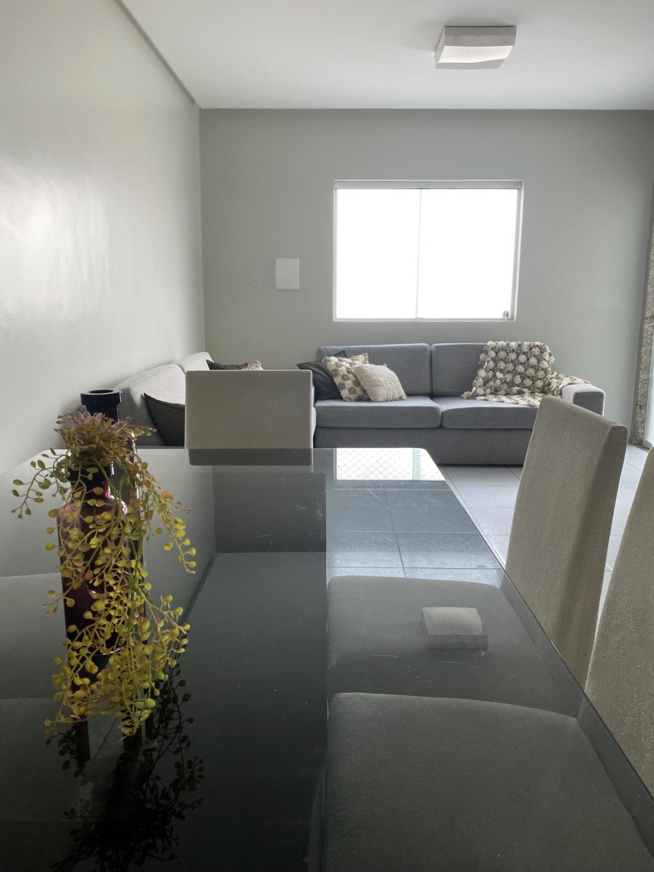 Duplex a 10min PP, com Ar, Internet, Estacionamento - Casa236