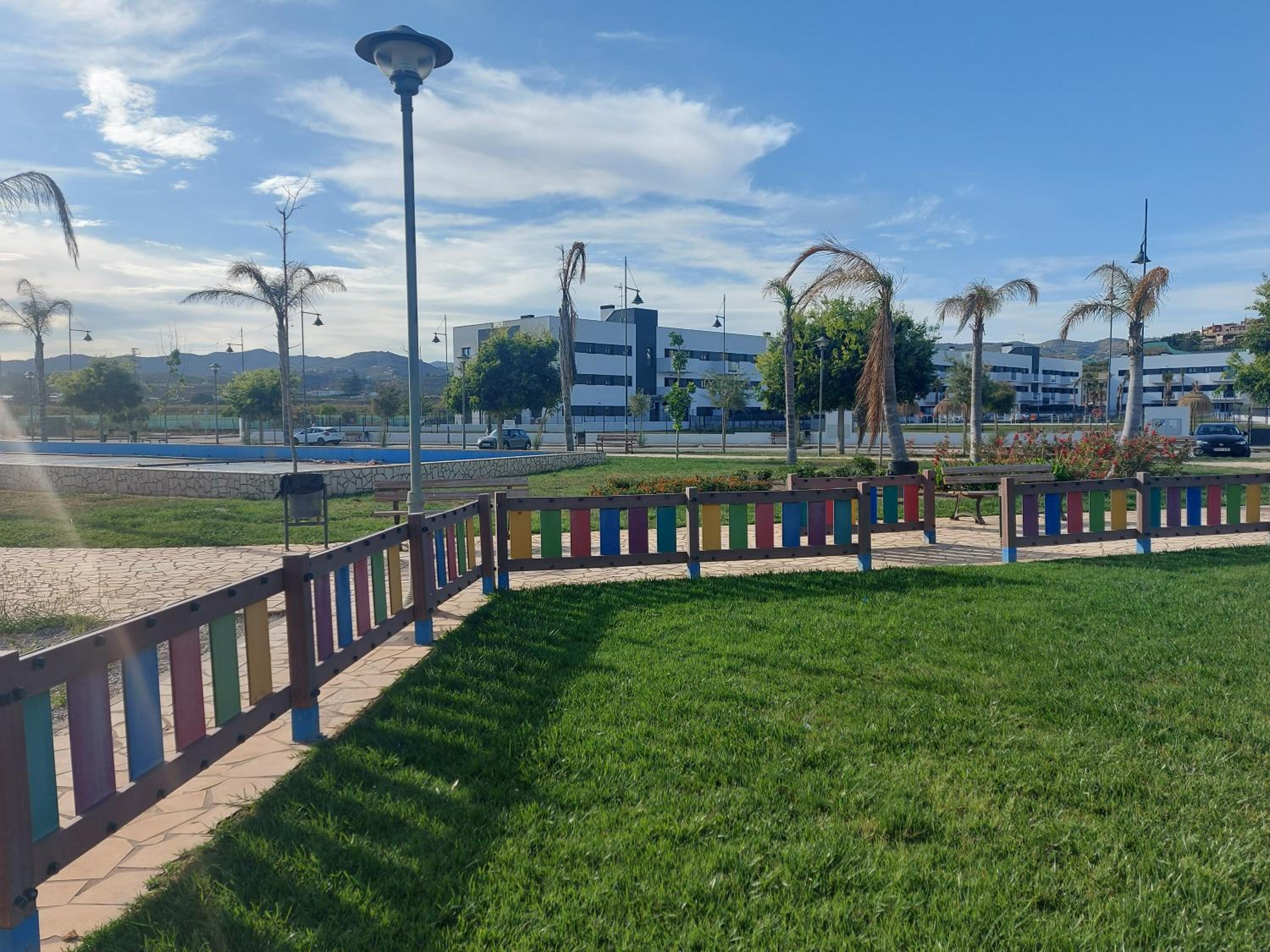 APARTAMENTO en VALLE-NIZA, ALMAYATE, BENAJARAFE, TORRE DEL MAR a 50 METROS de LA PLAYA