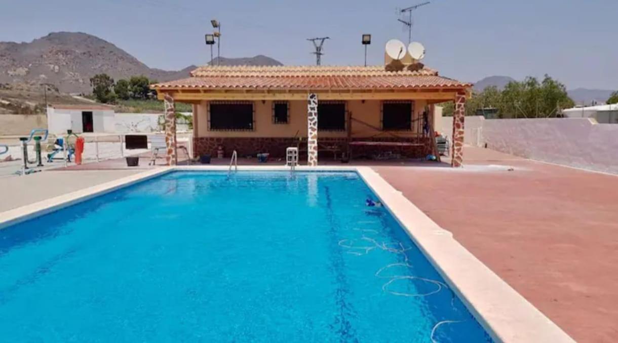 Villa Águilas