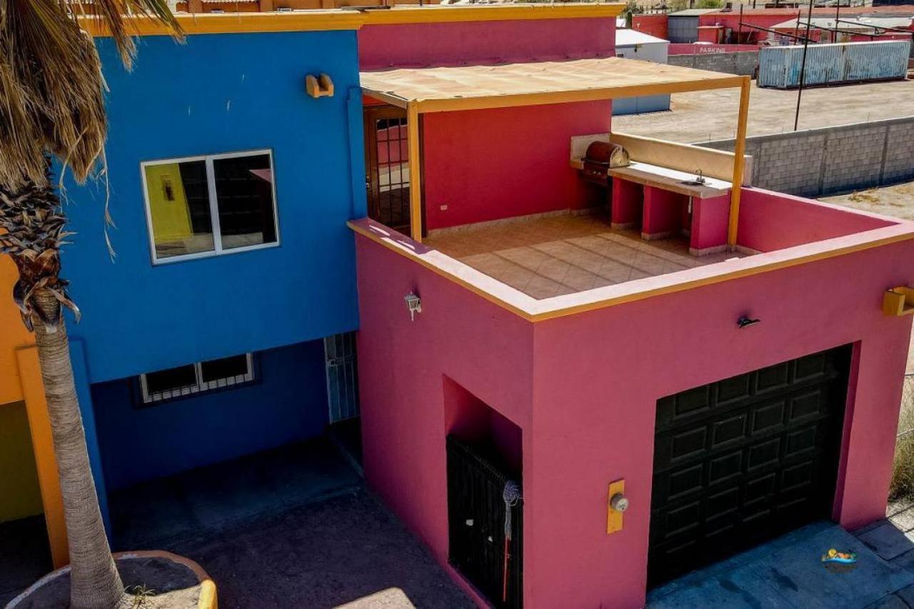 Condo 4, In town and steps to the beach and Malecon