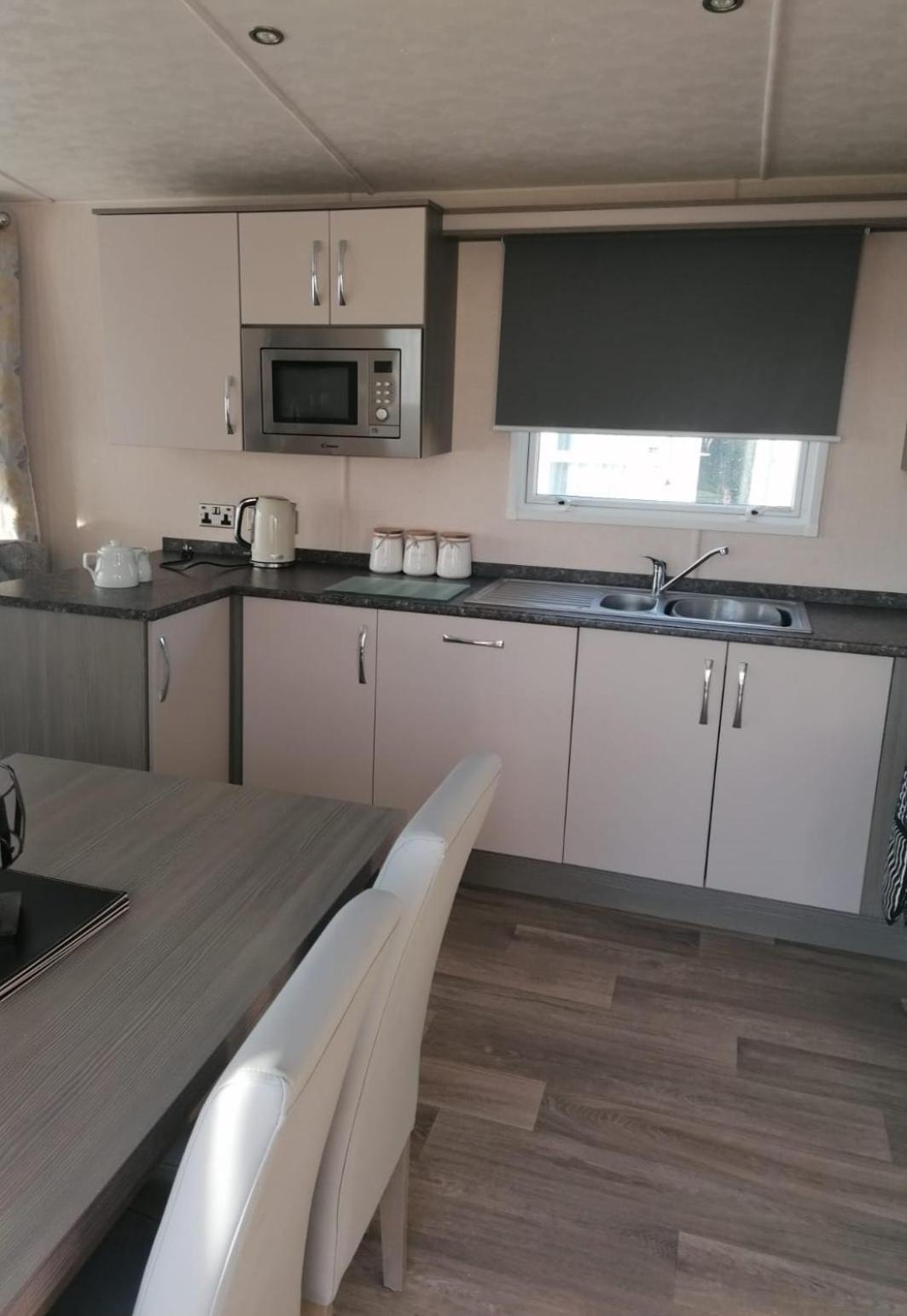 Withernsea luxury caravan hire