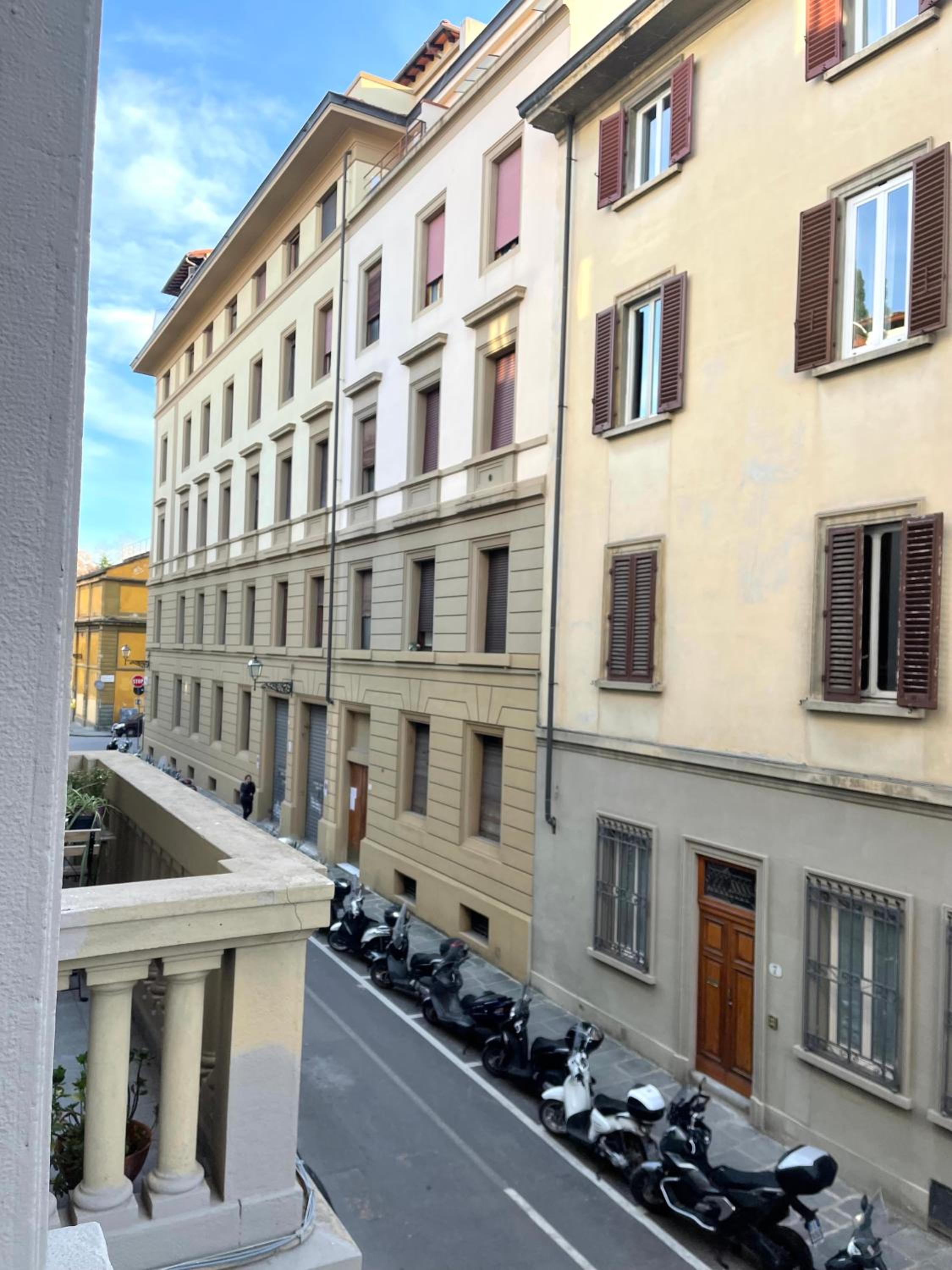 Casa Cavour White