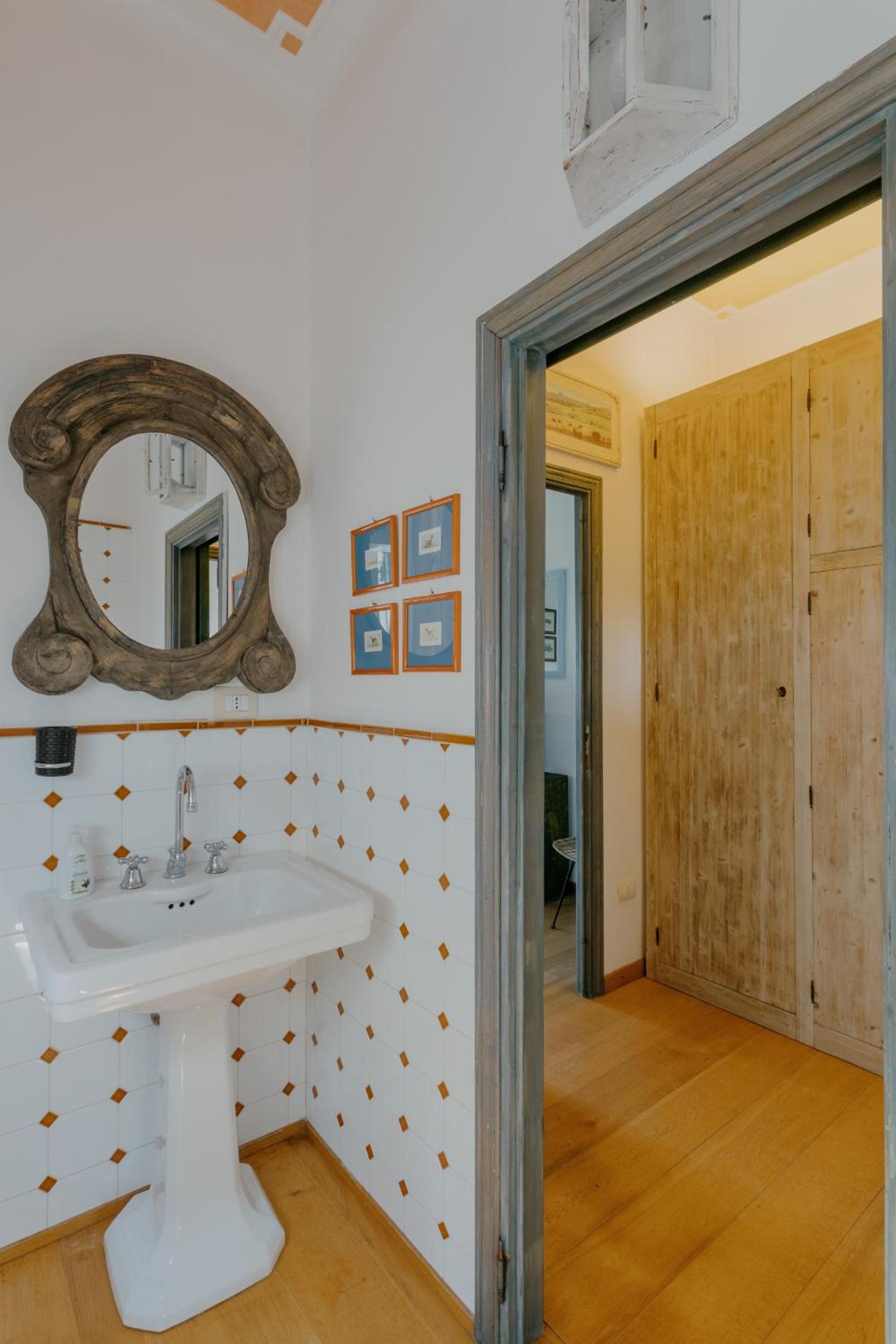 BeB BALENA en Viareggio — bathroom