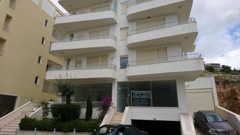 Domi Luxury beach view apartments in Saranda