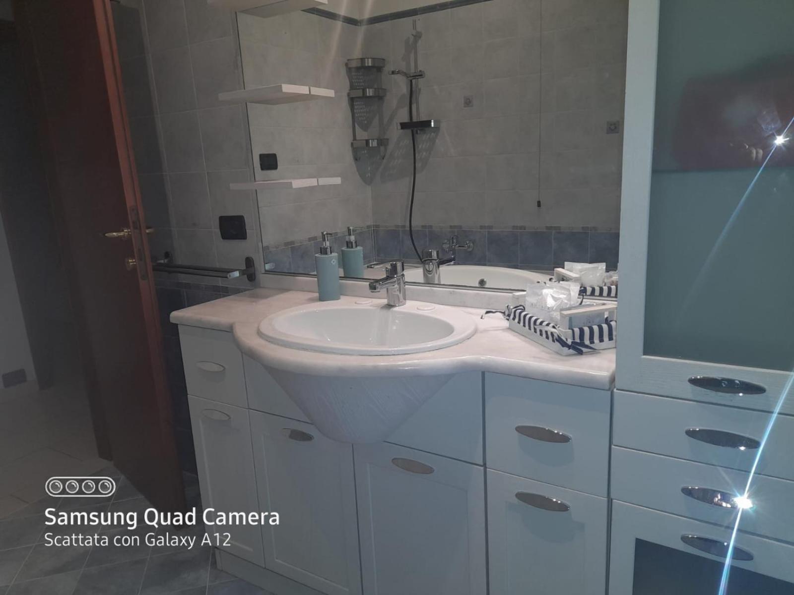 LA CASA DI DEBBY parcheggio wi-fi , aria condizionata gratuiti photo 3