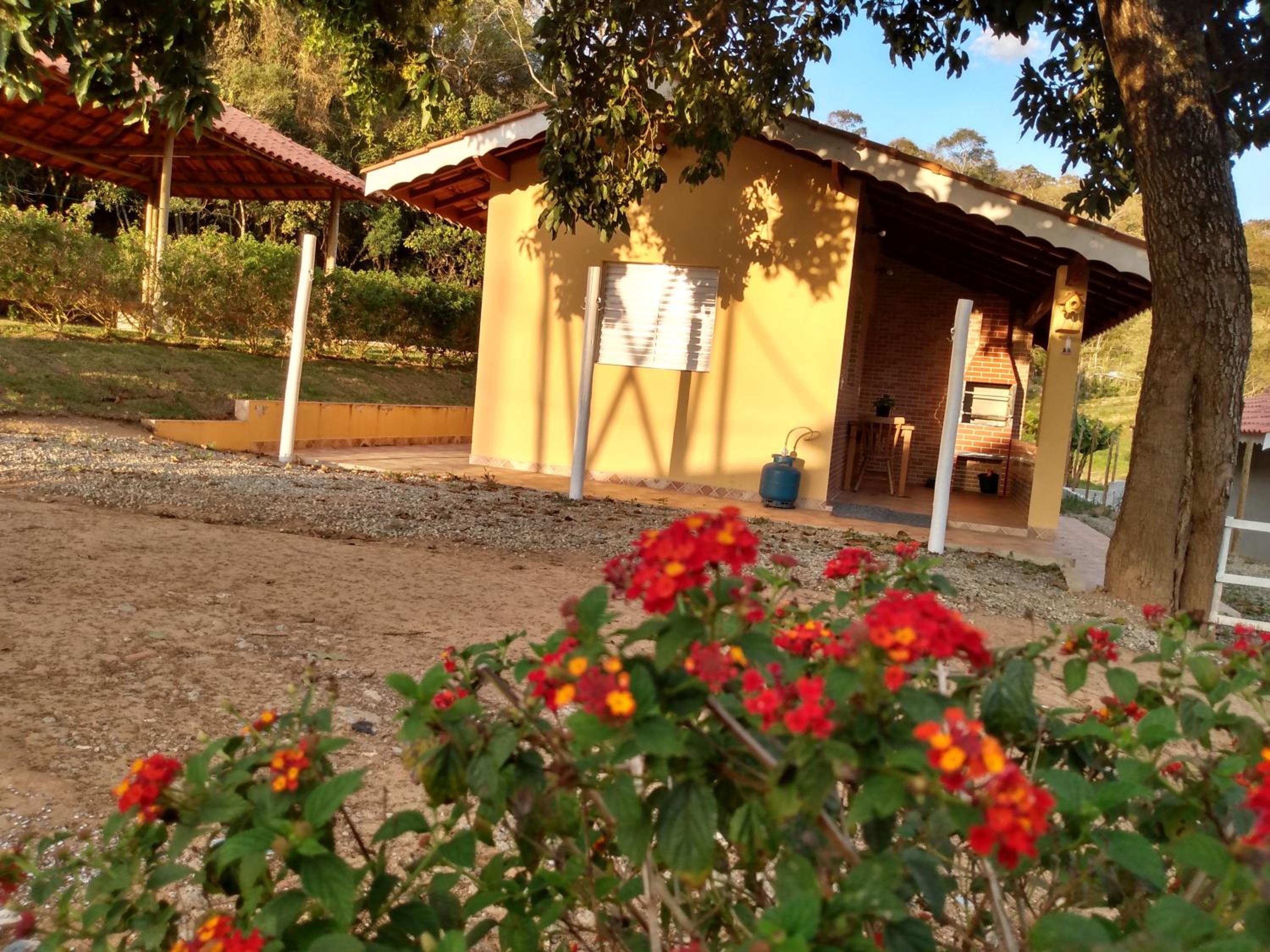 Casa da Vovó na Pousada Sitio Pauletto - com Cozinha, Churrasqueira e Decoração