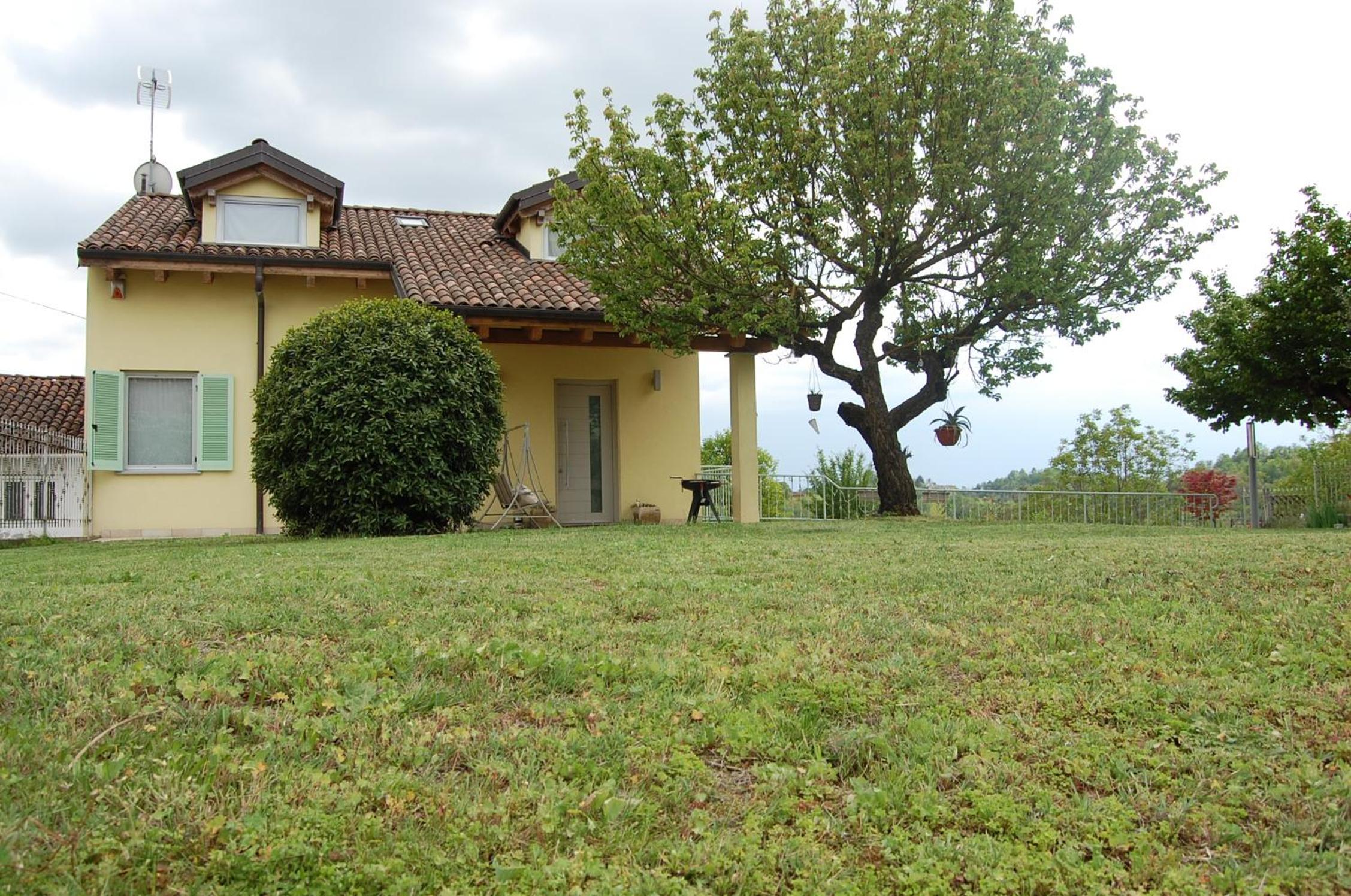 Monferrato Asti-luminosa villa