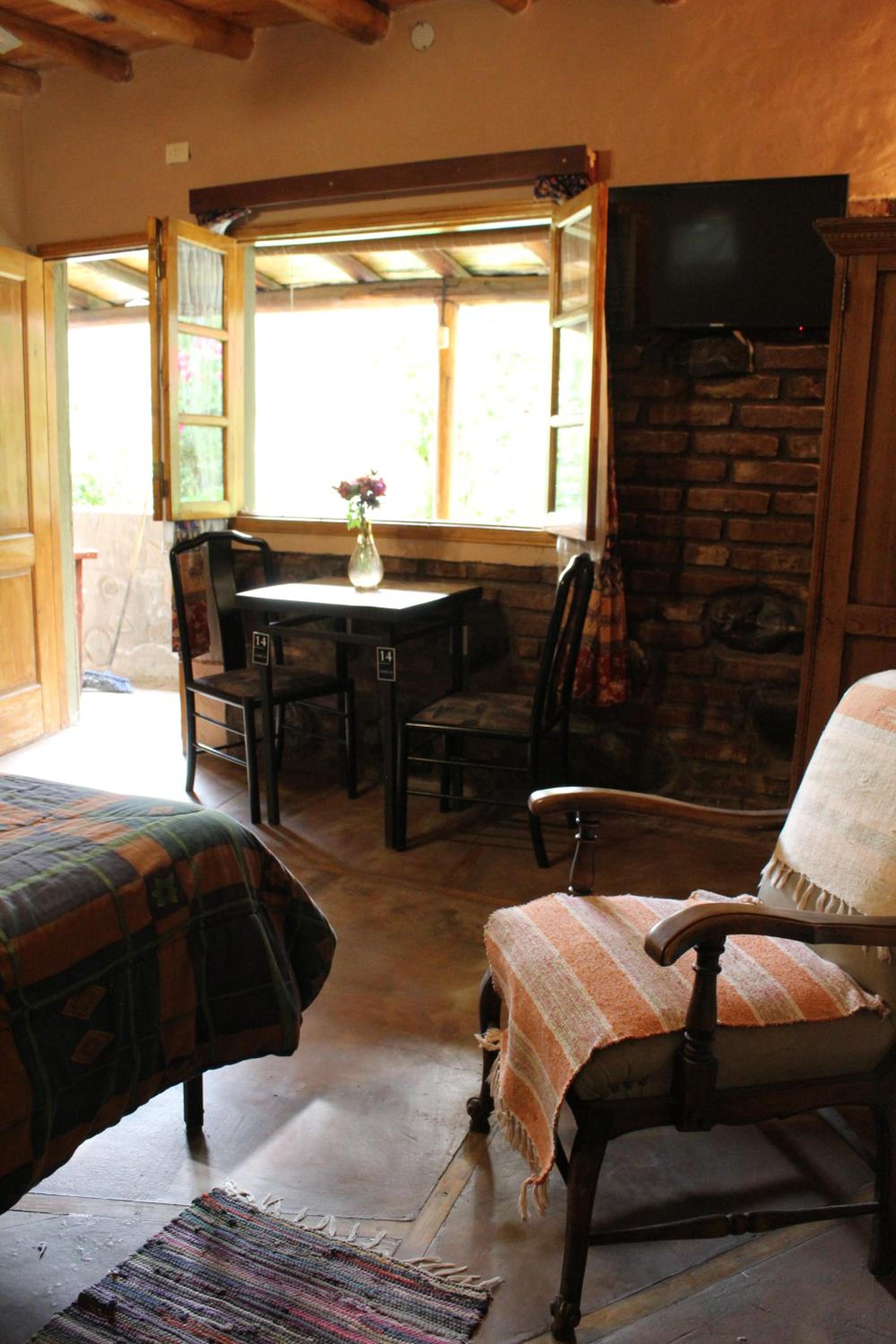 Tomillo Alojamiento Unidad 1 Bed and Breakfast Habitación con baño SIN COCINA