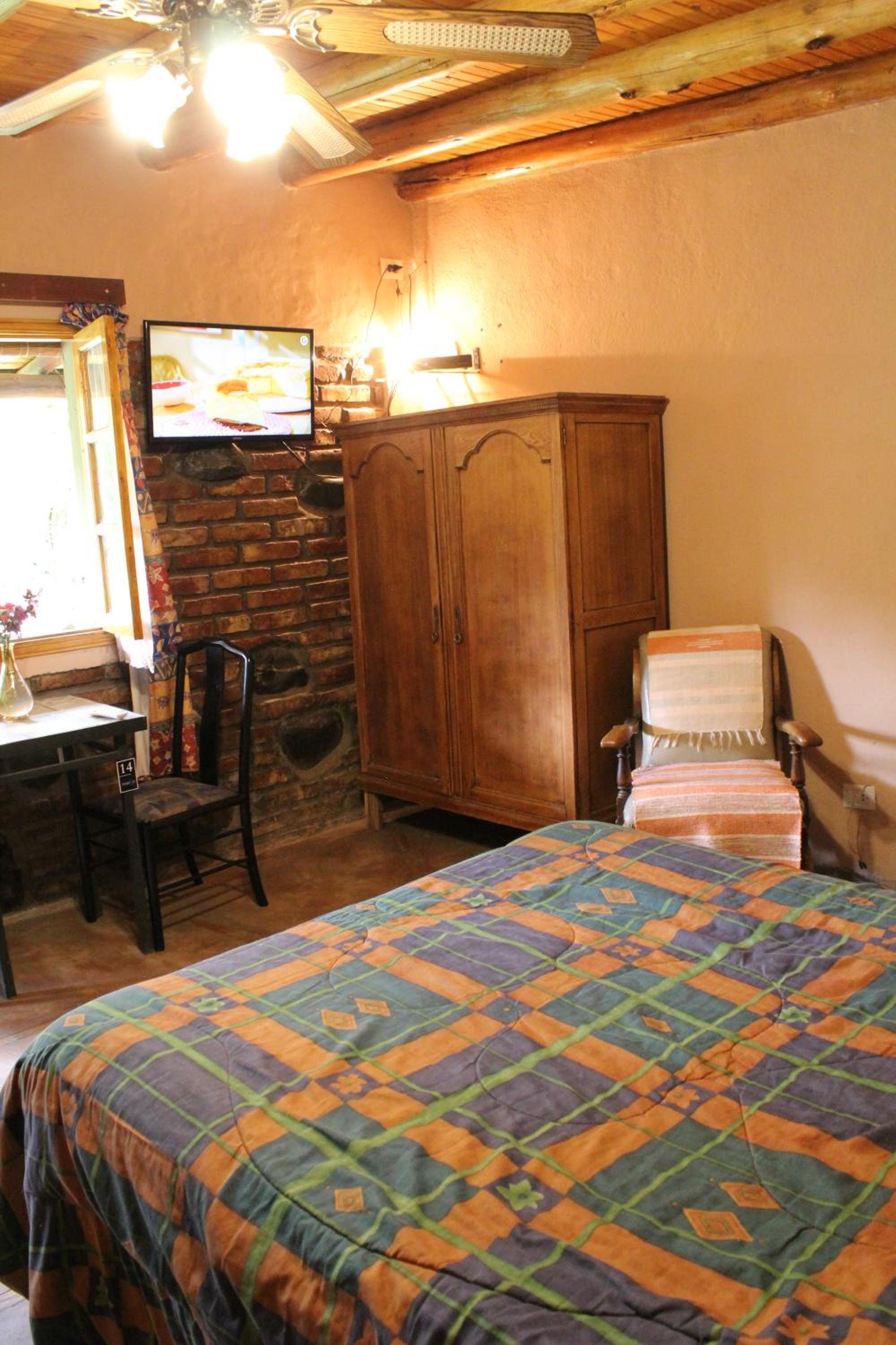Tomillo Alojamiento Unidad 1 Bed and Breakfast Habitación con baño SIN COCINA