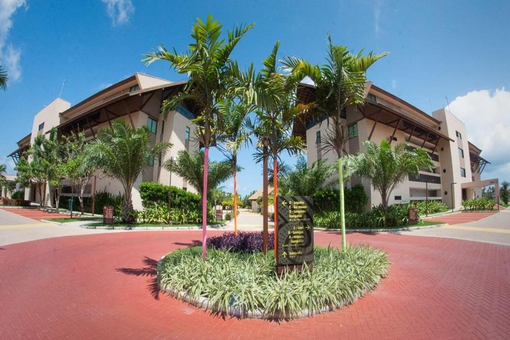 Nui Supreme Beach Living Muro Alto por Brevelar