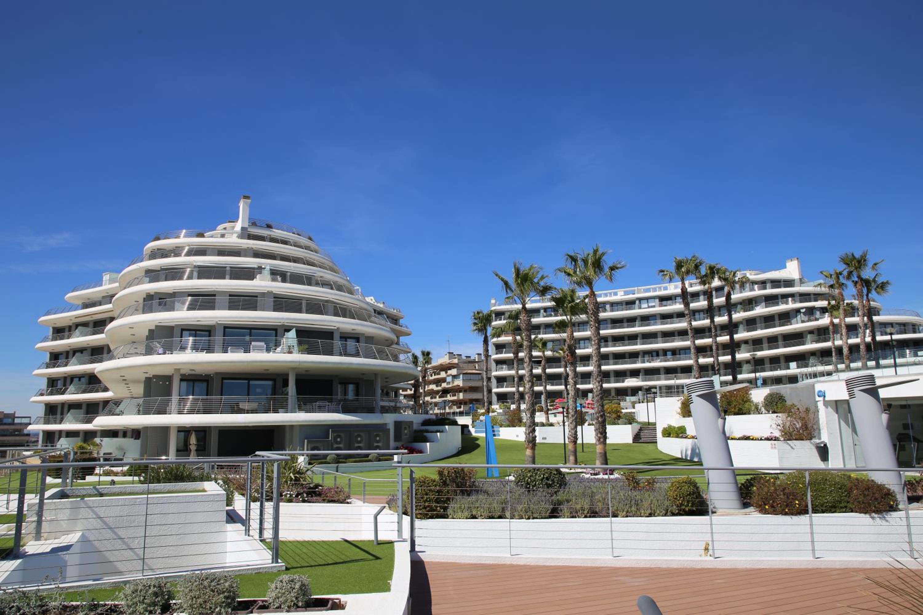 Luxury Apartment Infinity View
