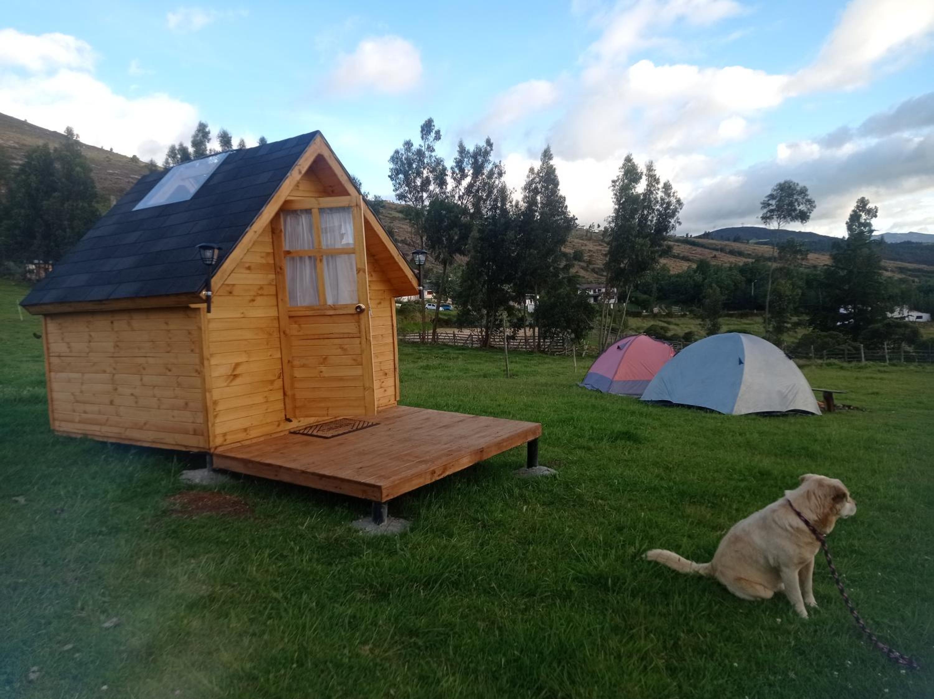 Hospedaje Guatavita cabaña tippie
