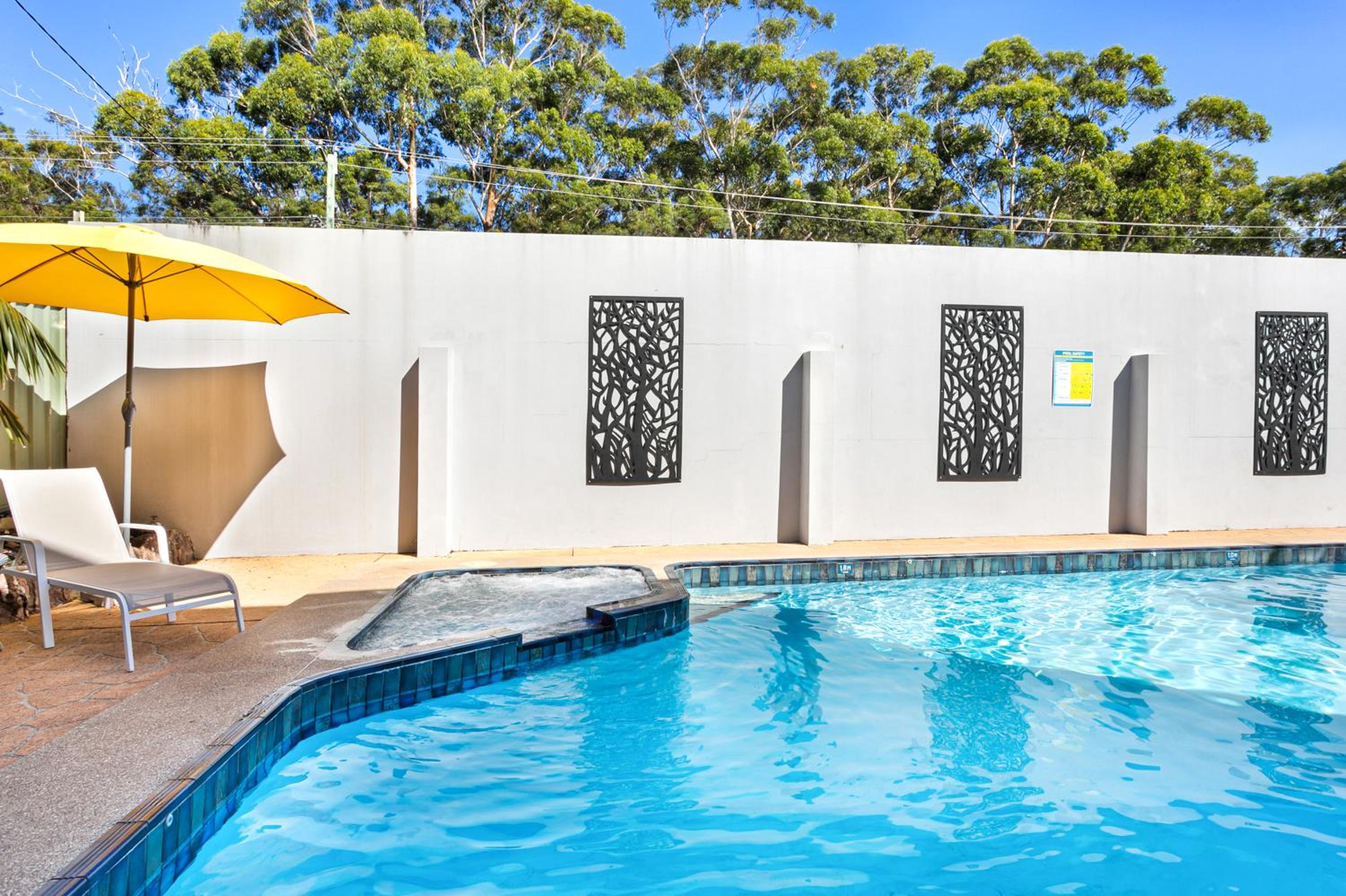 Peninsula Nelson Bay Motel and Serviced Apartments