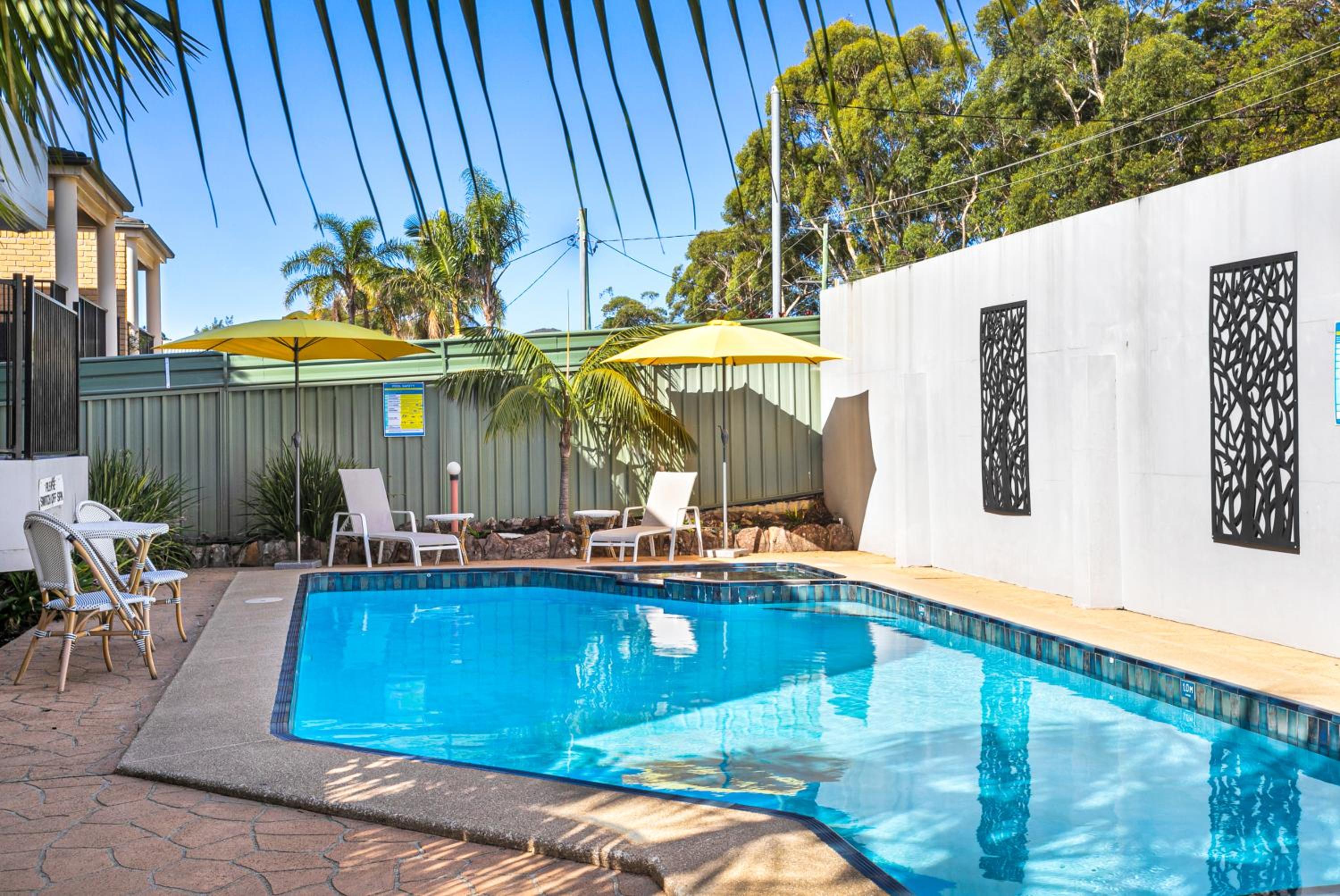 Peninsula Nelson Bay Motel and Serviced Apartments