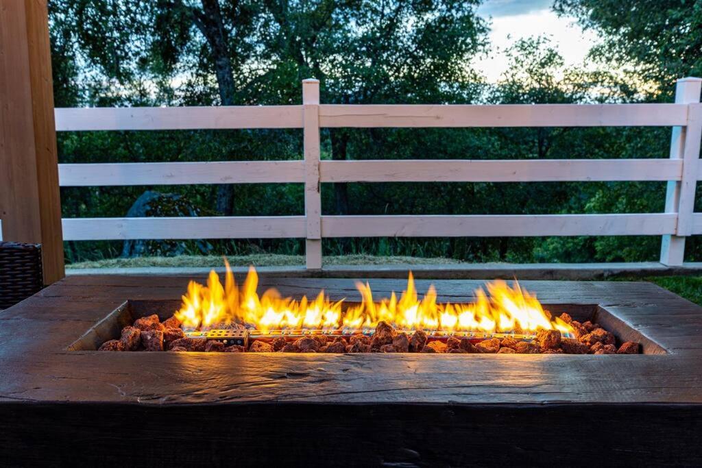 Sunset Villa w/view & Hot tub@Yosemite & Bass Lake view 3