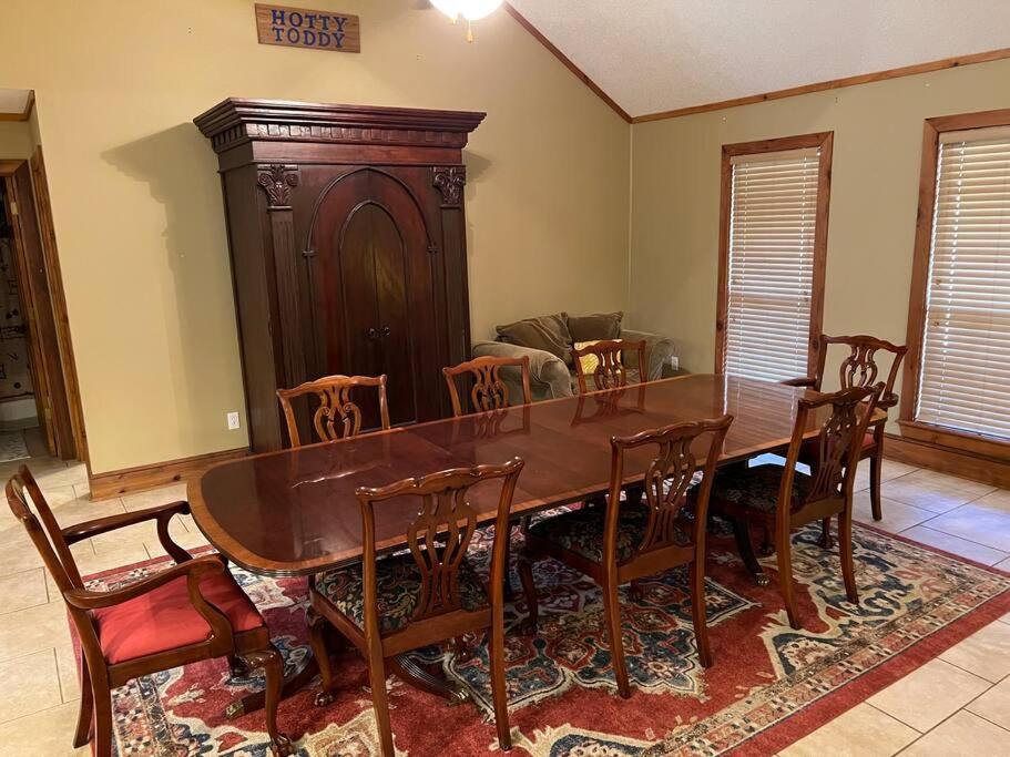 Oxford Chalet Getaway with Lake/Beach Access - Property Image 12