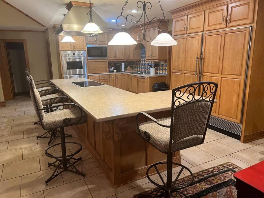 Oxford Chalet Getaway with Lake/Beach Access - Property Image 16