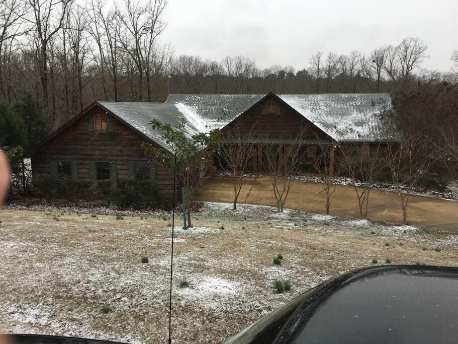 Oxford Chalet Getaway with Lake/Beach Access - Property Image 23