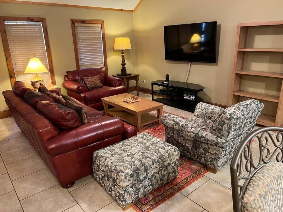 Oxford Chalet Getaway with Lake/Beach Access - Property Image 26