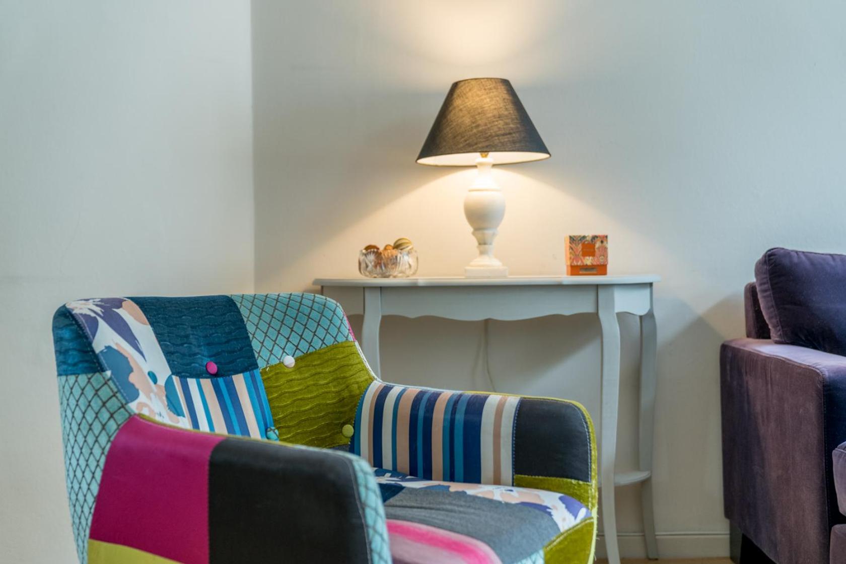 Niru Experience Stunning Duplex Apt view 3