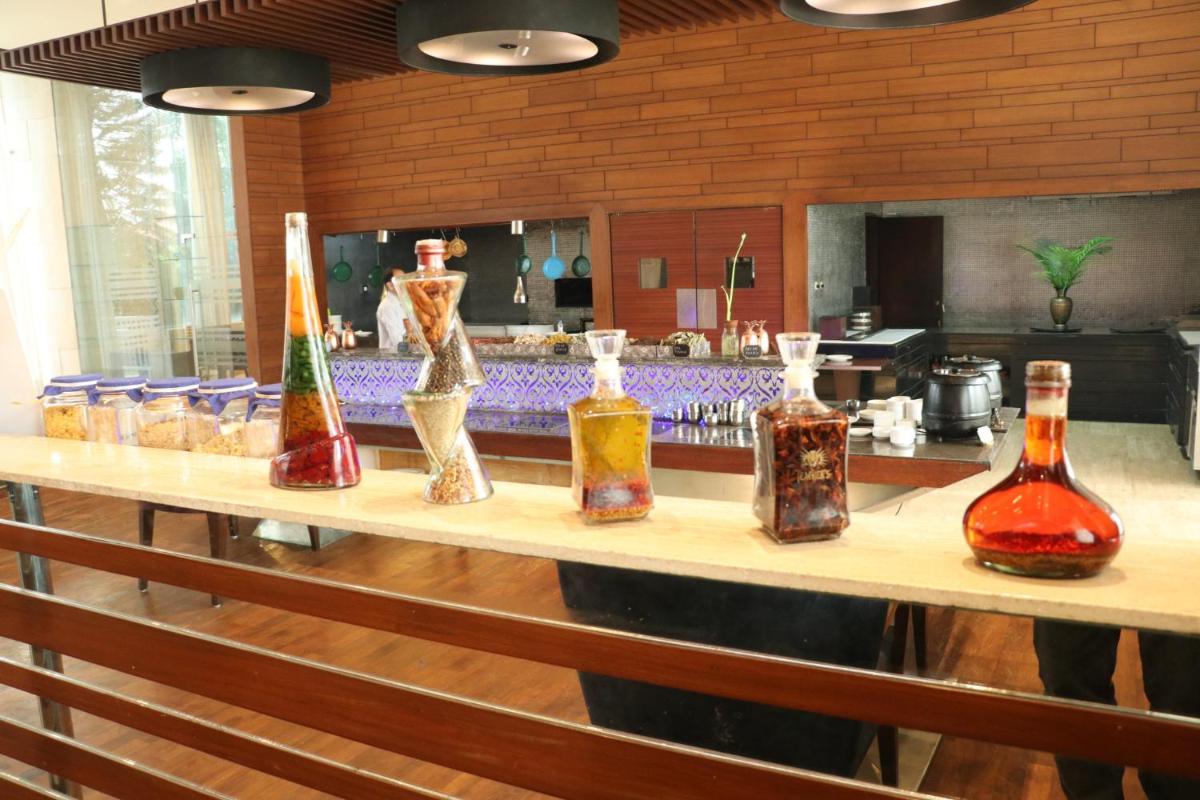 bar