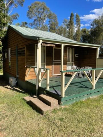 Sandy Hollow Tourist Retreat