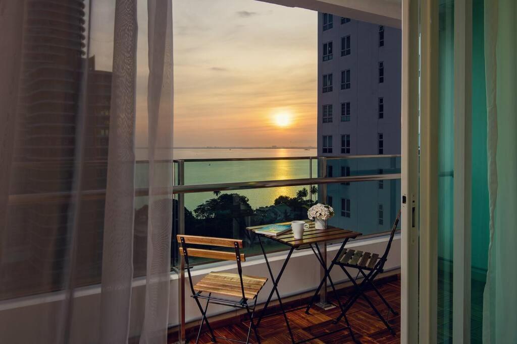 2R2B/Harmony Sunrise/1~8pax/Gurney/Mansion One photo 1