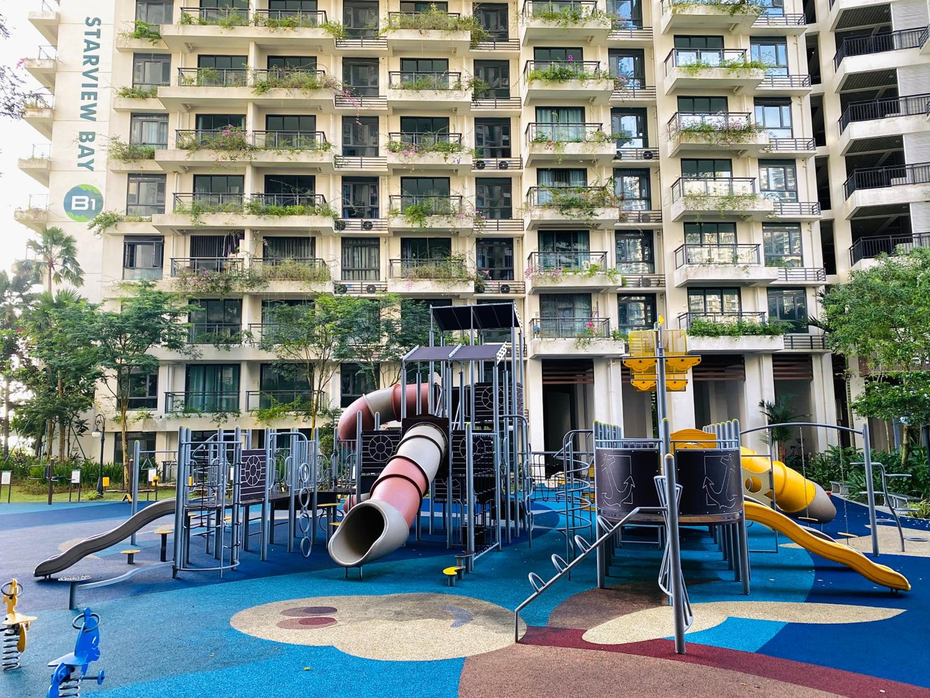 SeaView 2-bedroom Fully Furnished Apartment Forest City #freeWIFI