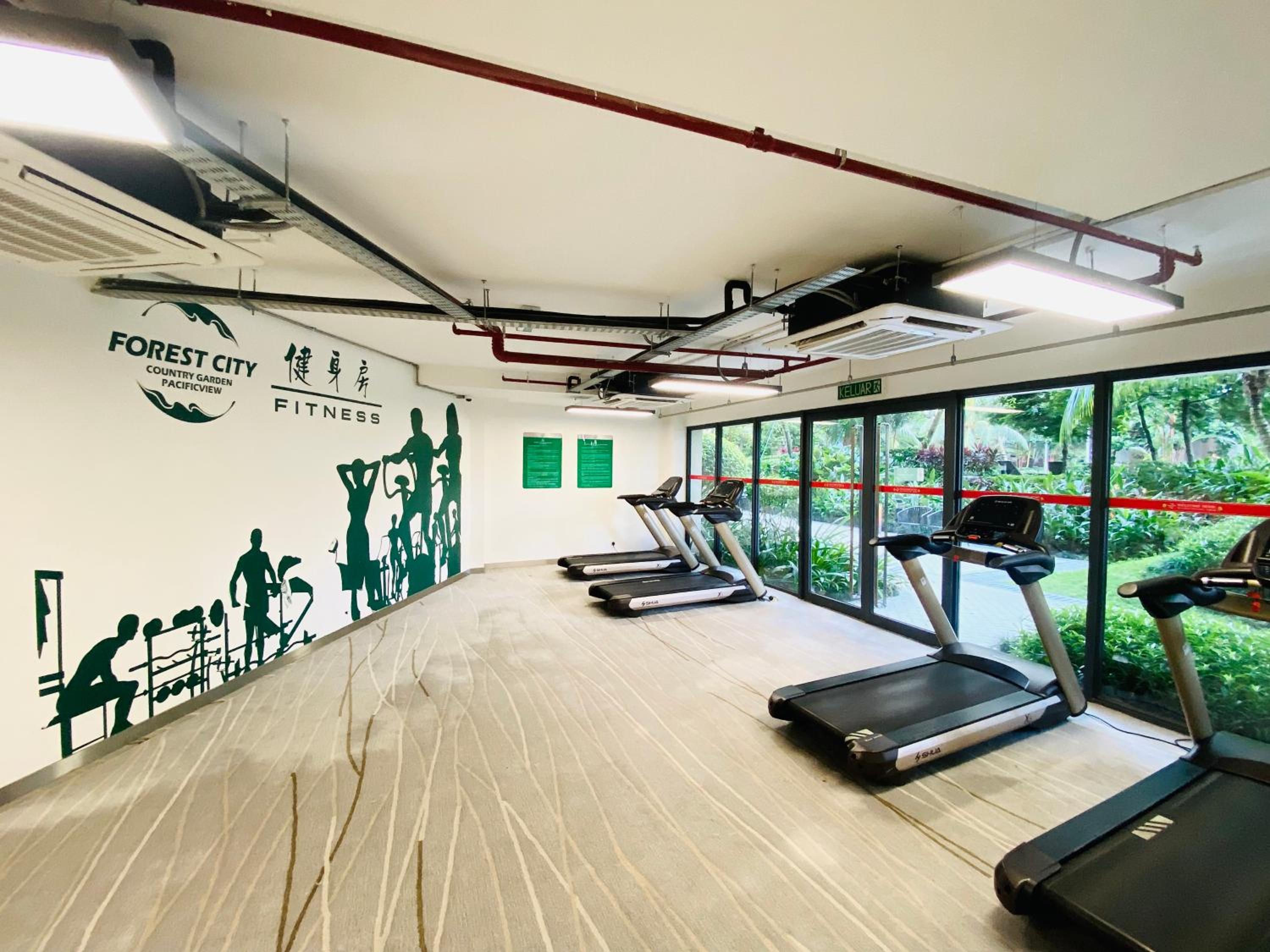 SeaView 2-bedroom Fully Furnished Apartment Forest City #freeWIFI