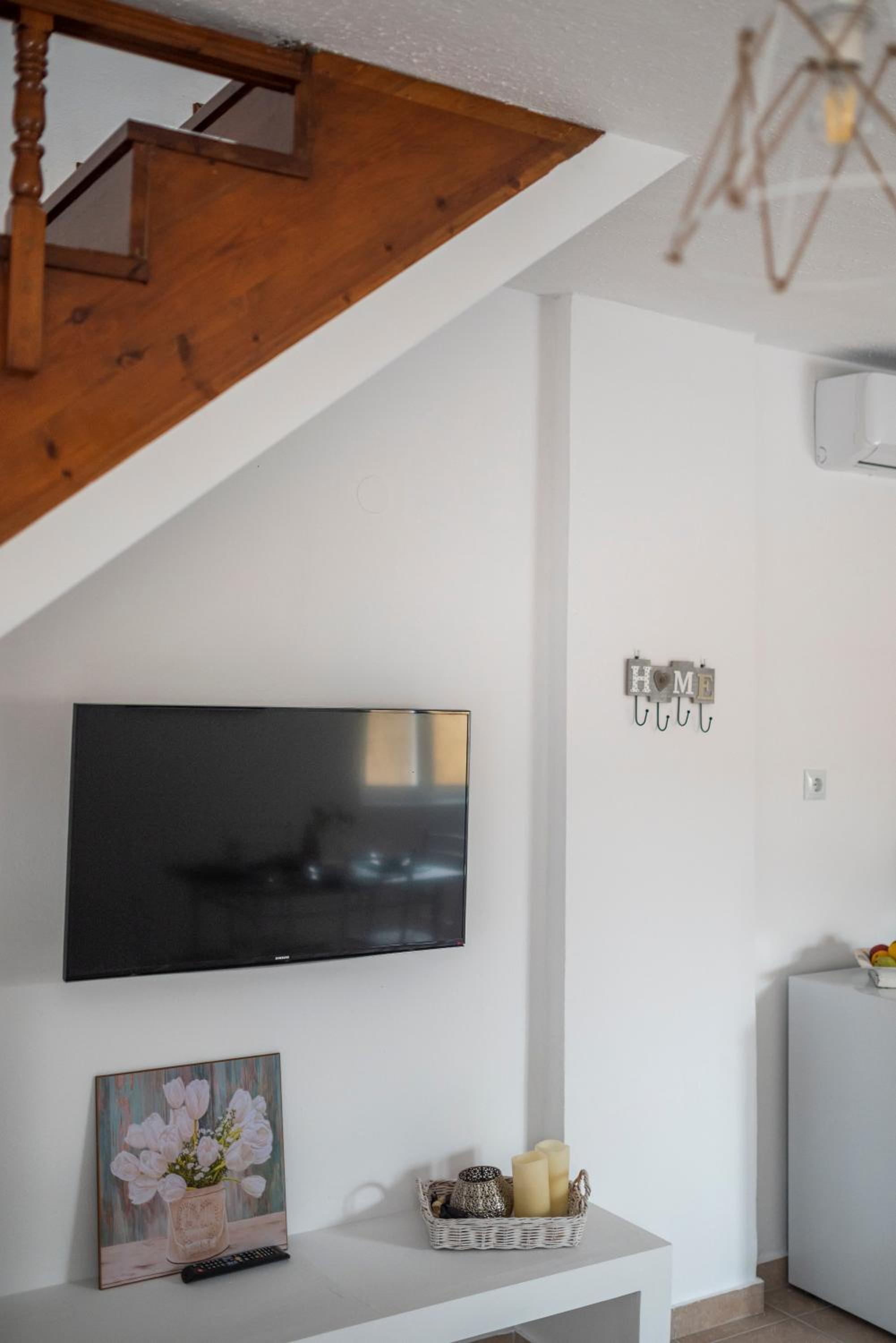 traditional suburbs maisonette