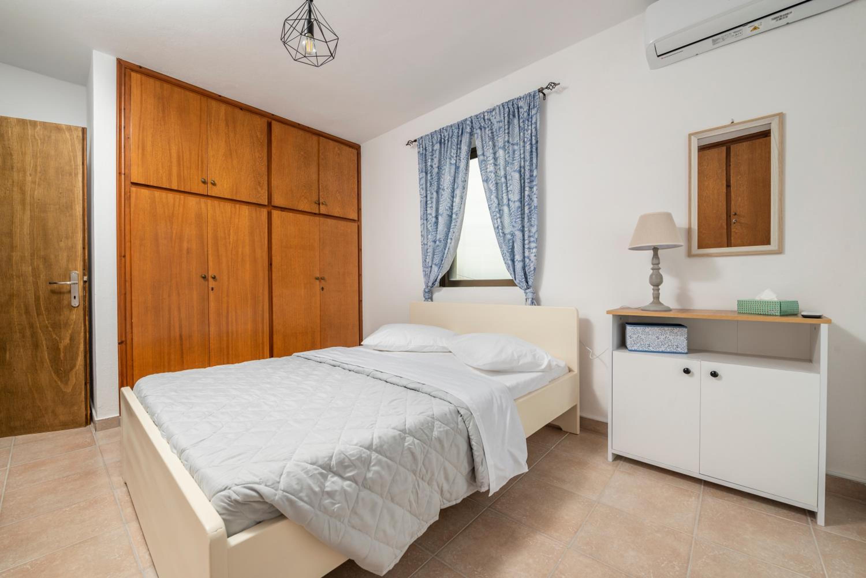 traditional suburbs maisonette