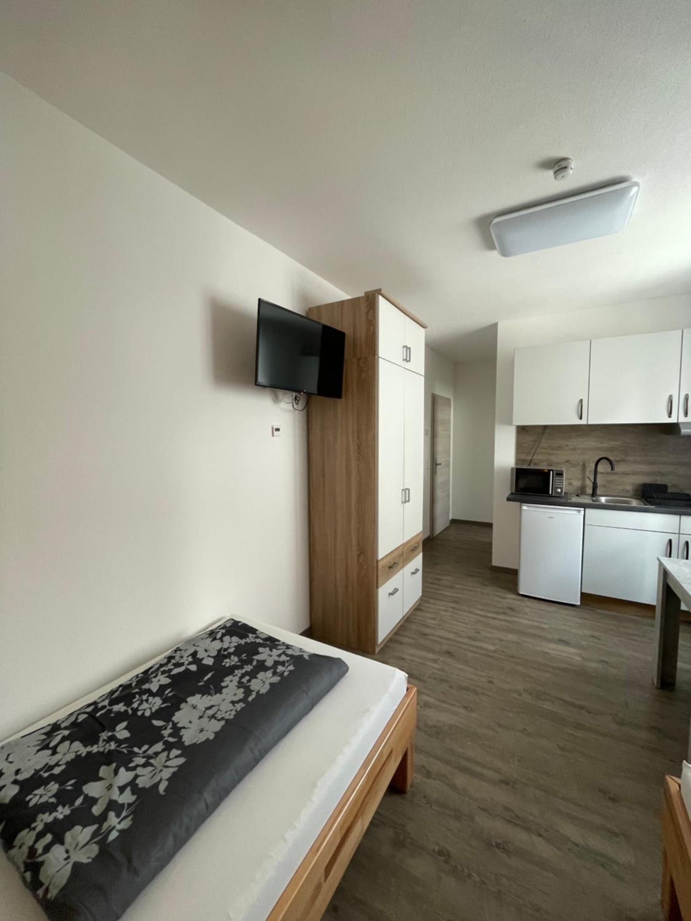 Lora Appartements