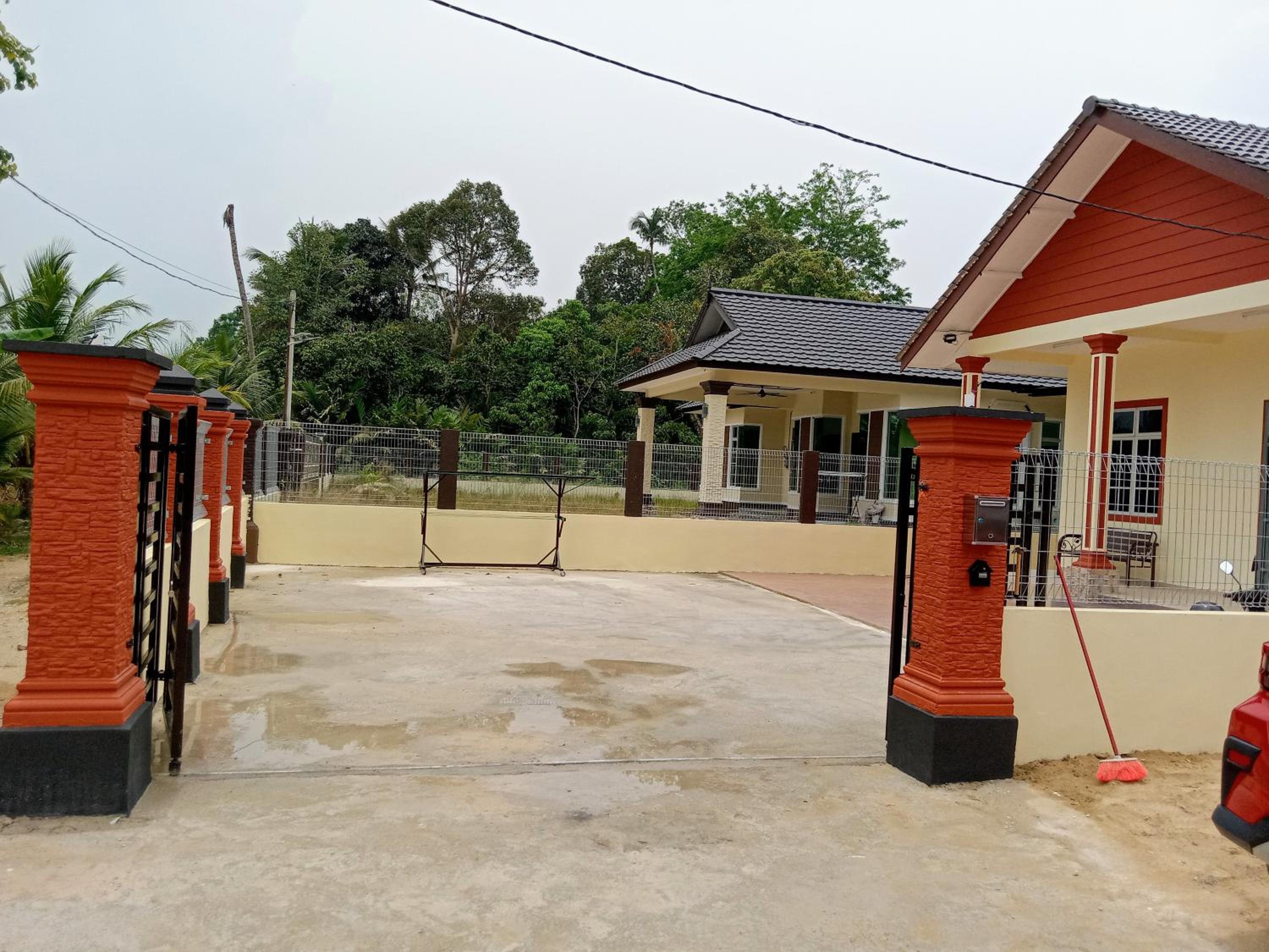 Homestay Adilah B