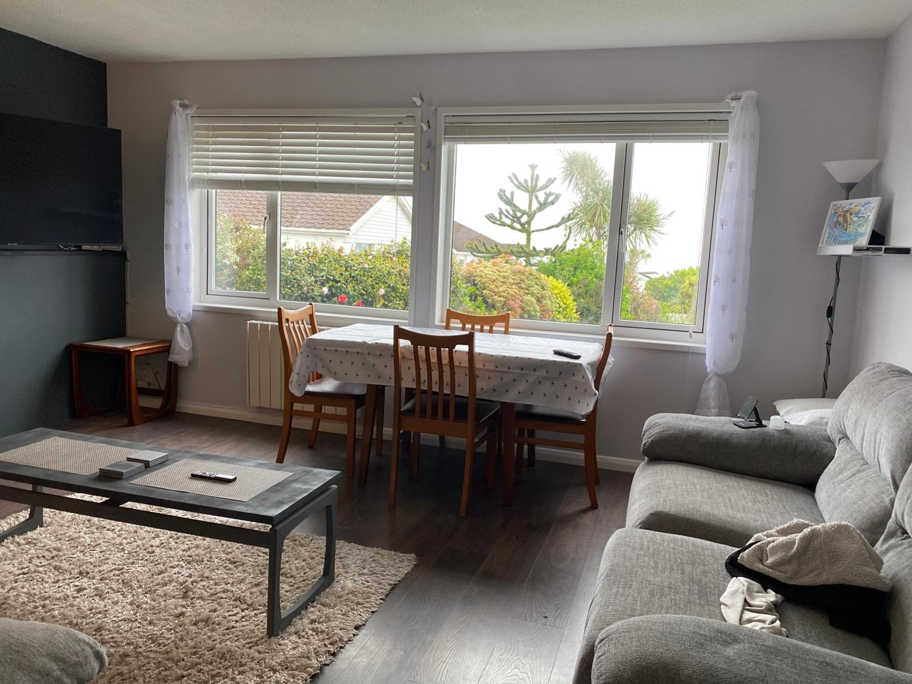 Sea View Bungalow in Carbis Bay Sleeps 6 view 3