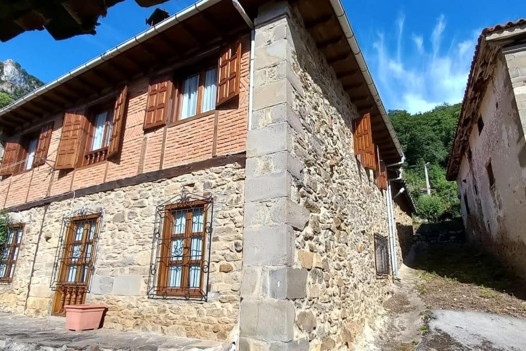 Casa rústica en Dobres con vistas a la montaña view 3