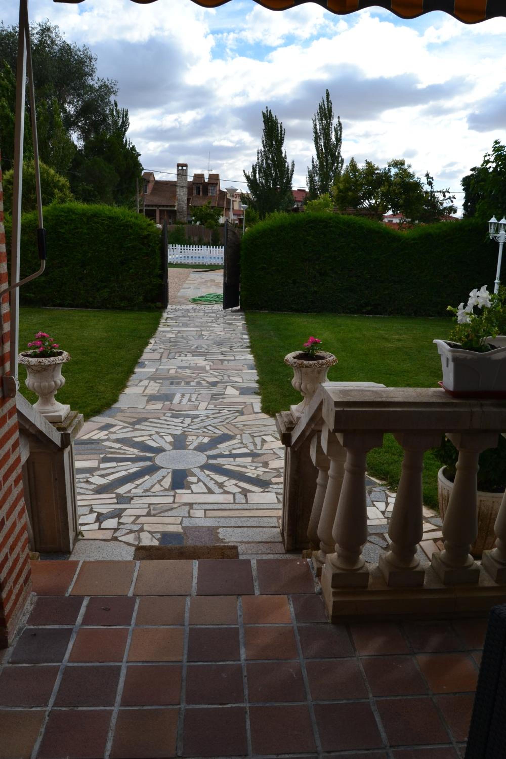 Photo 12