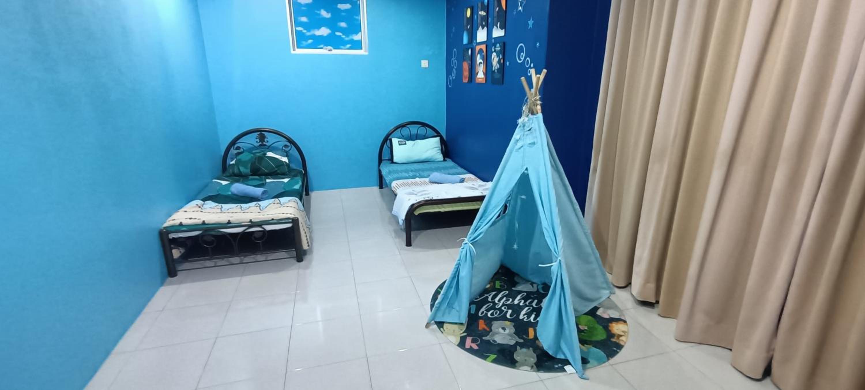 Setia Residen Semi-D two half storey 5 Bedrooms unlimited wifi photo 2