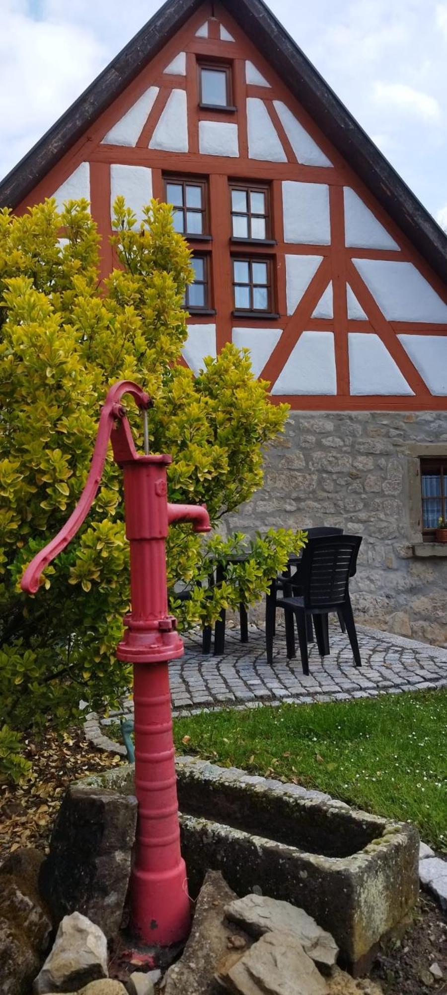 Idyllisches Fachwerkhäusle mit Terrasse am Tor zum Schwarzwald