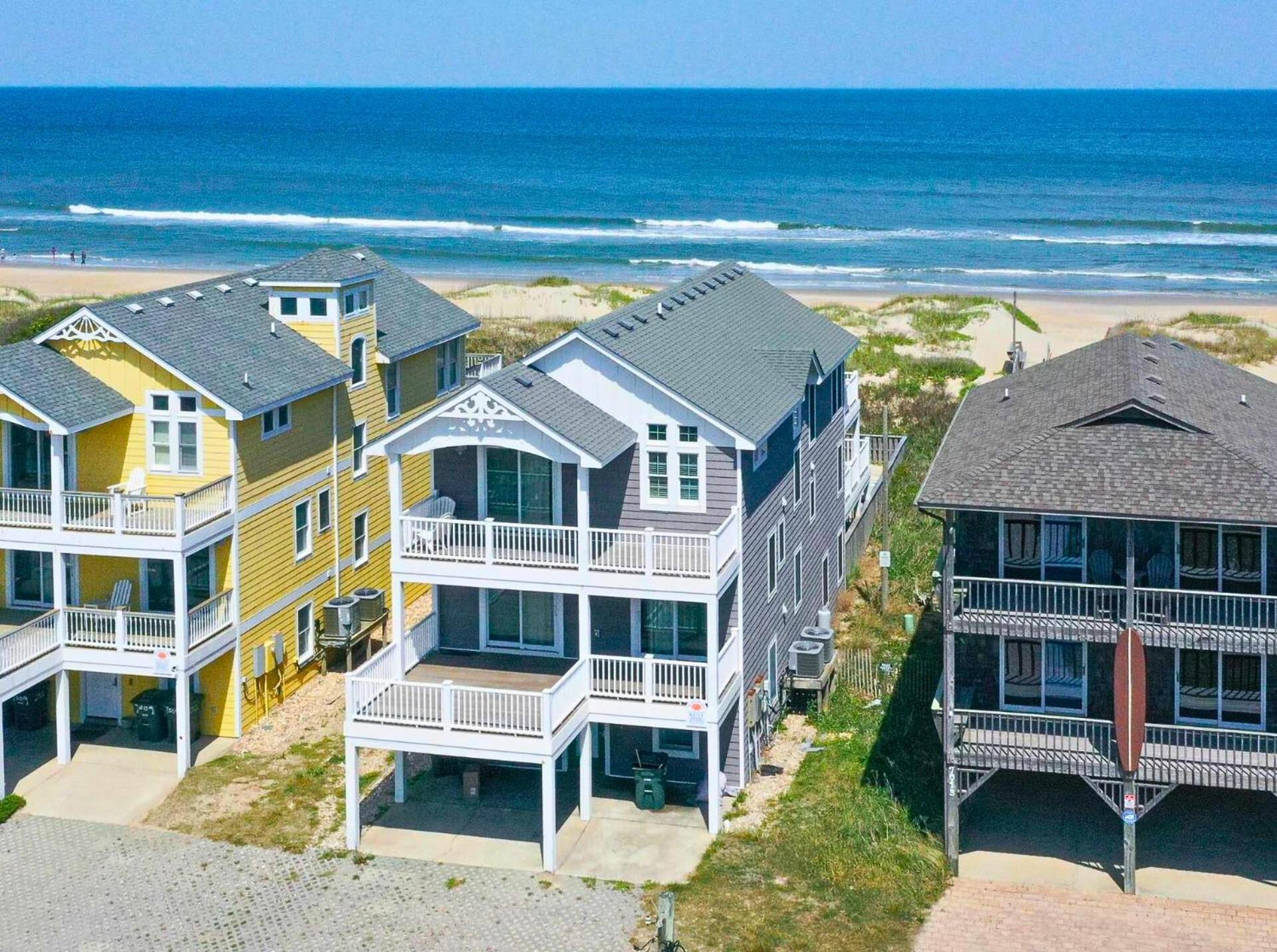 Hidden Treasure - Nags Head MP 16, Oceanfront, Private Beach Access, Pool, Hot Tub, Pool Table, Pets OK