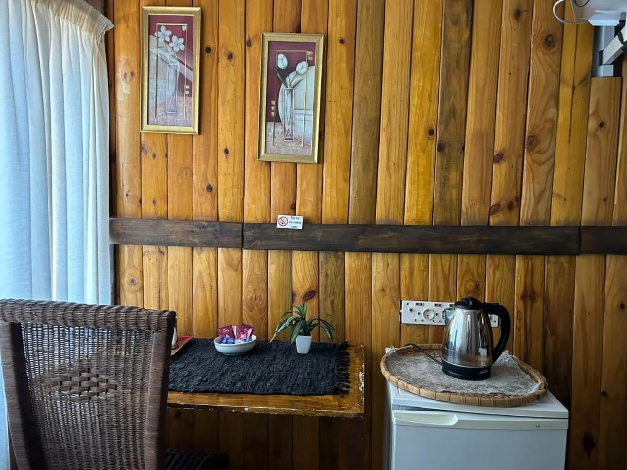 Elephant Rock Inn