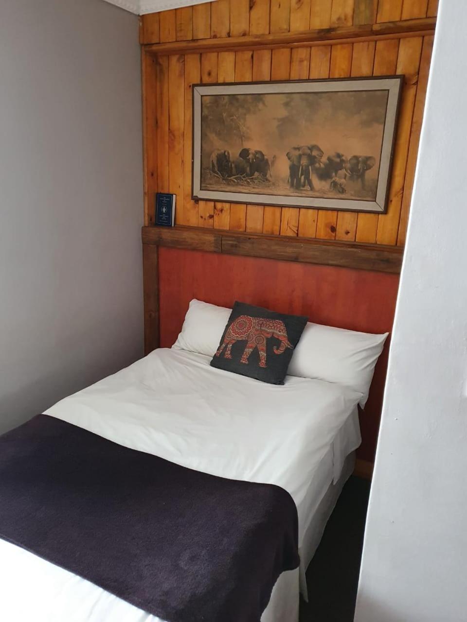 Elephant Rock Inn
