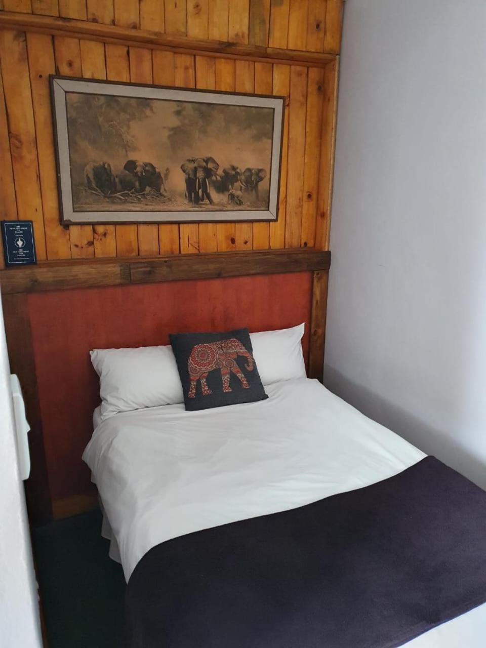 Elephant Rock Inn
